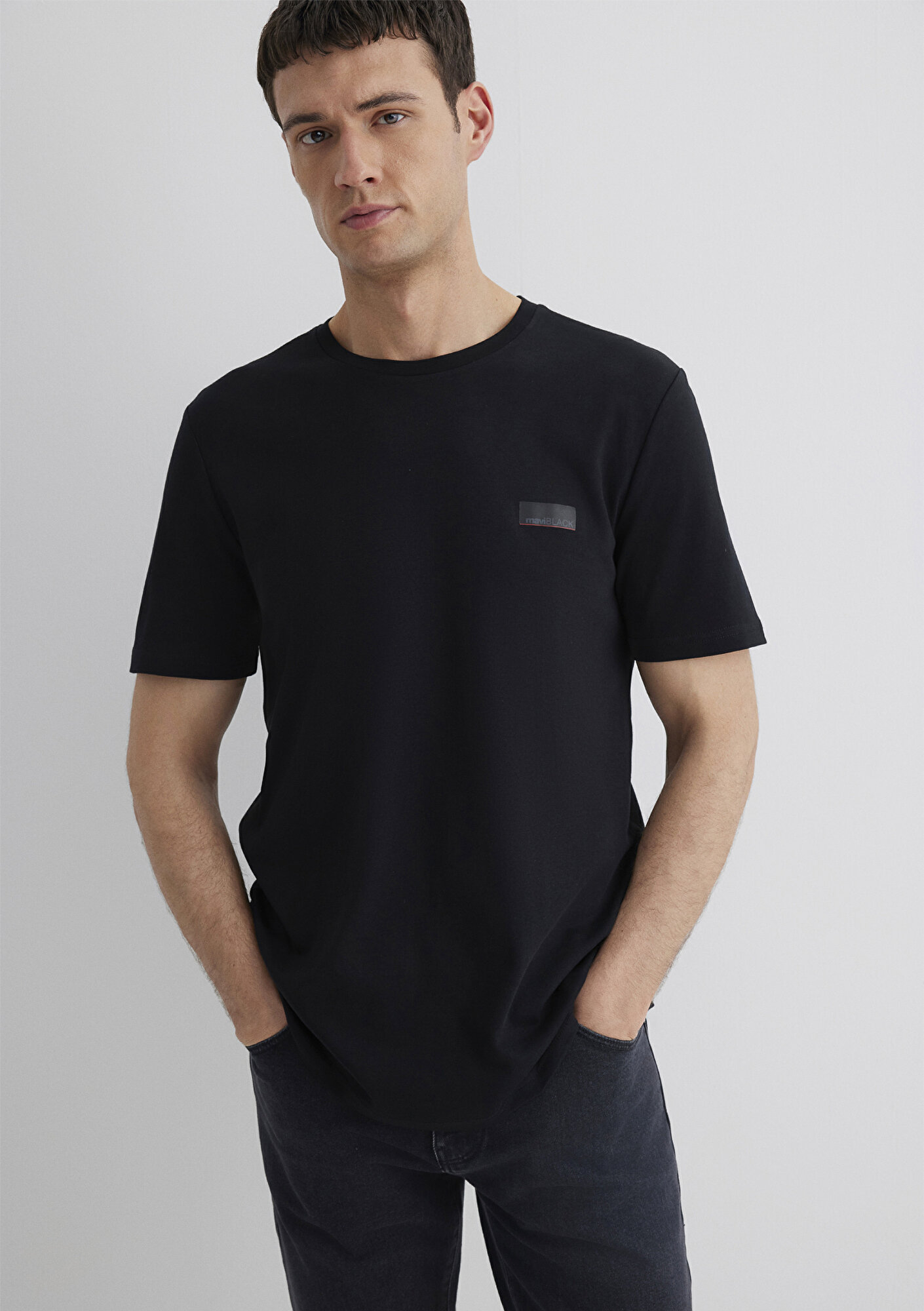  Mavi Mavi Black Baskılı Siyah Tişört Slim Fit / Dar Kesim 0611401-900