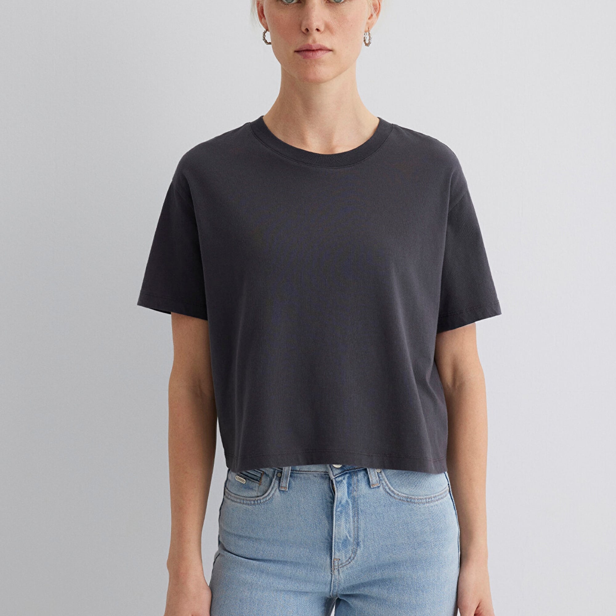 Mavi Bisiklet Yaka Antrasit Basic Tişört Boxy Fit 1611651-70087