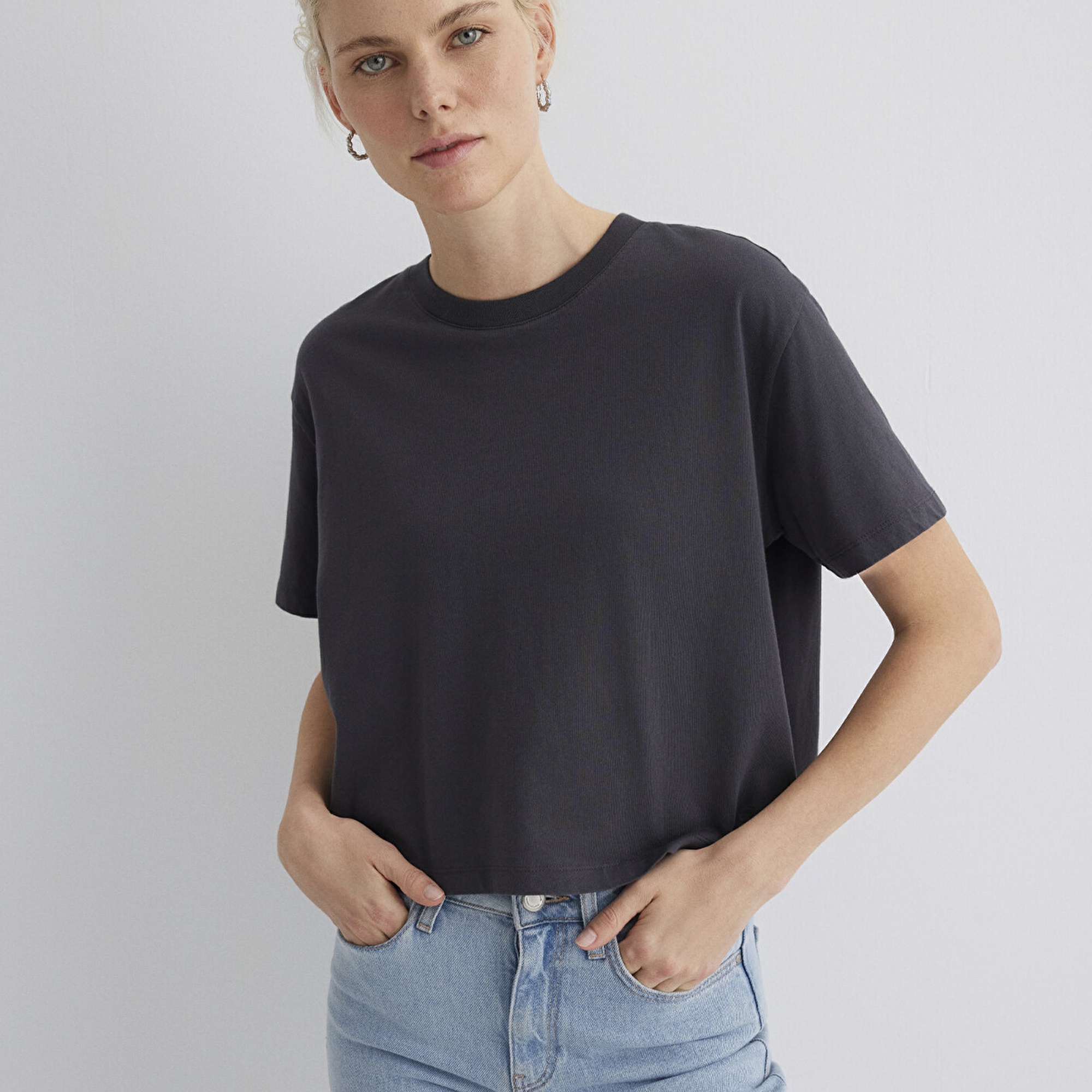 Mavi Bisiklet Yaka Antrasit Basic Tişört Boxy Fit 1611651-70087