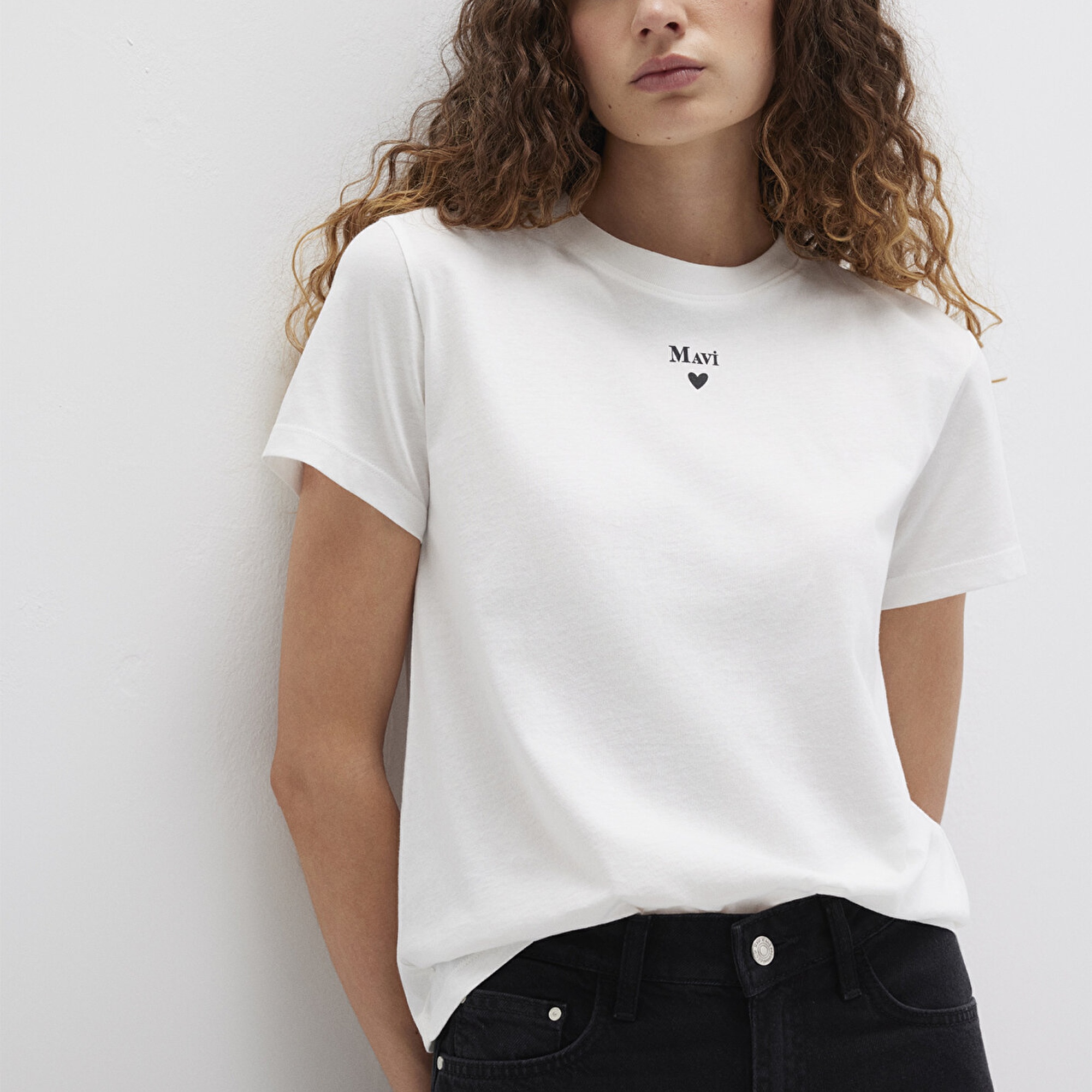 Mavi Mavi Logo Baskılı Beyaz Tişört Semi Slim Fit / Yarı Dar Kesim 1601185-33389