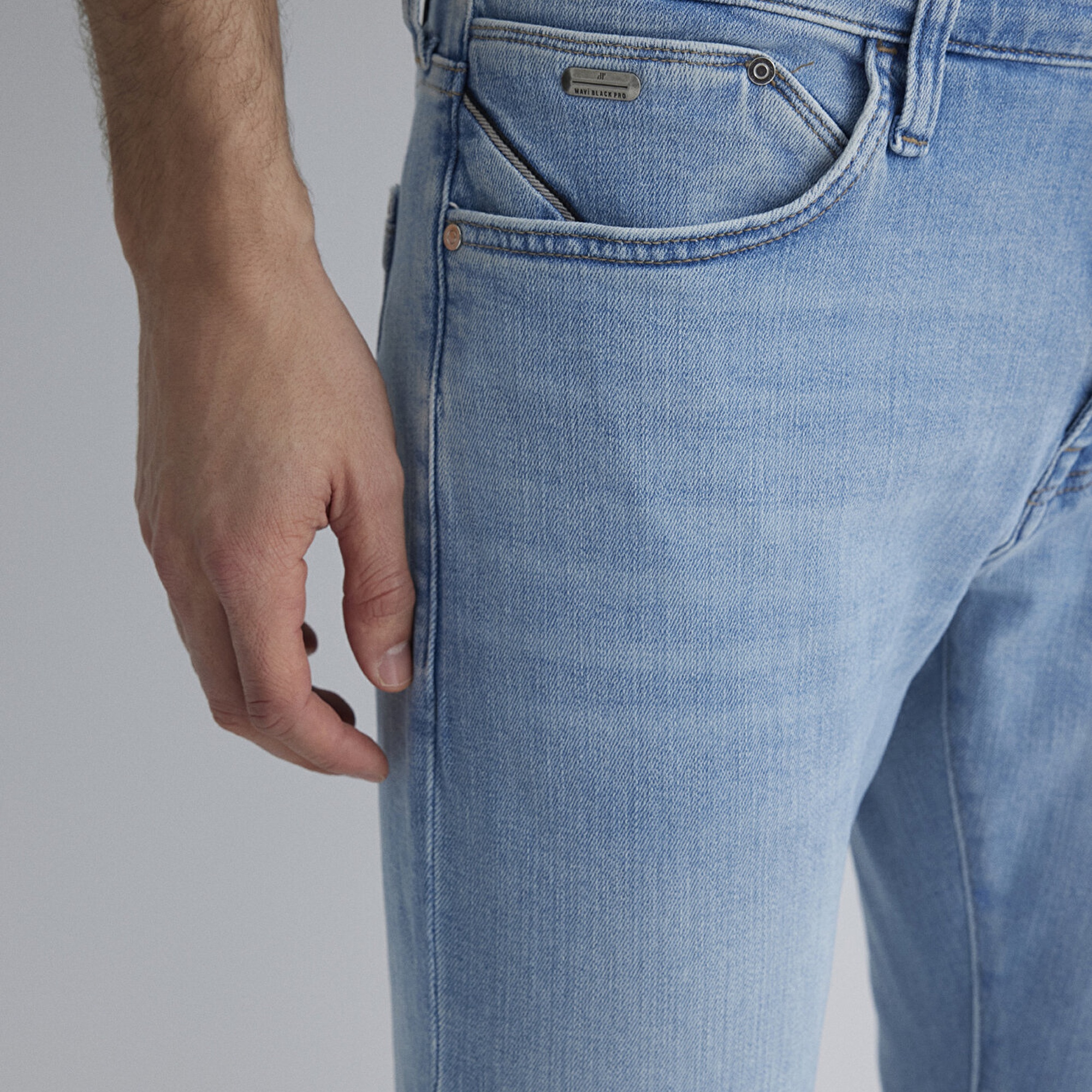 Mavi James Mavi Pro Açık Mavi Jean Pantolon 0042481969