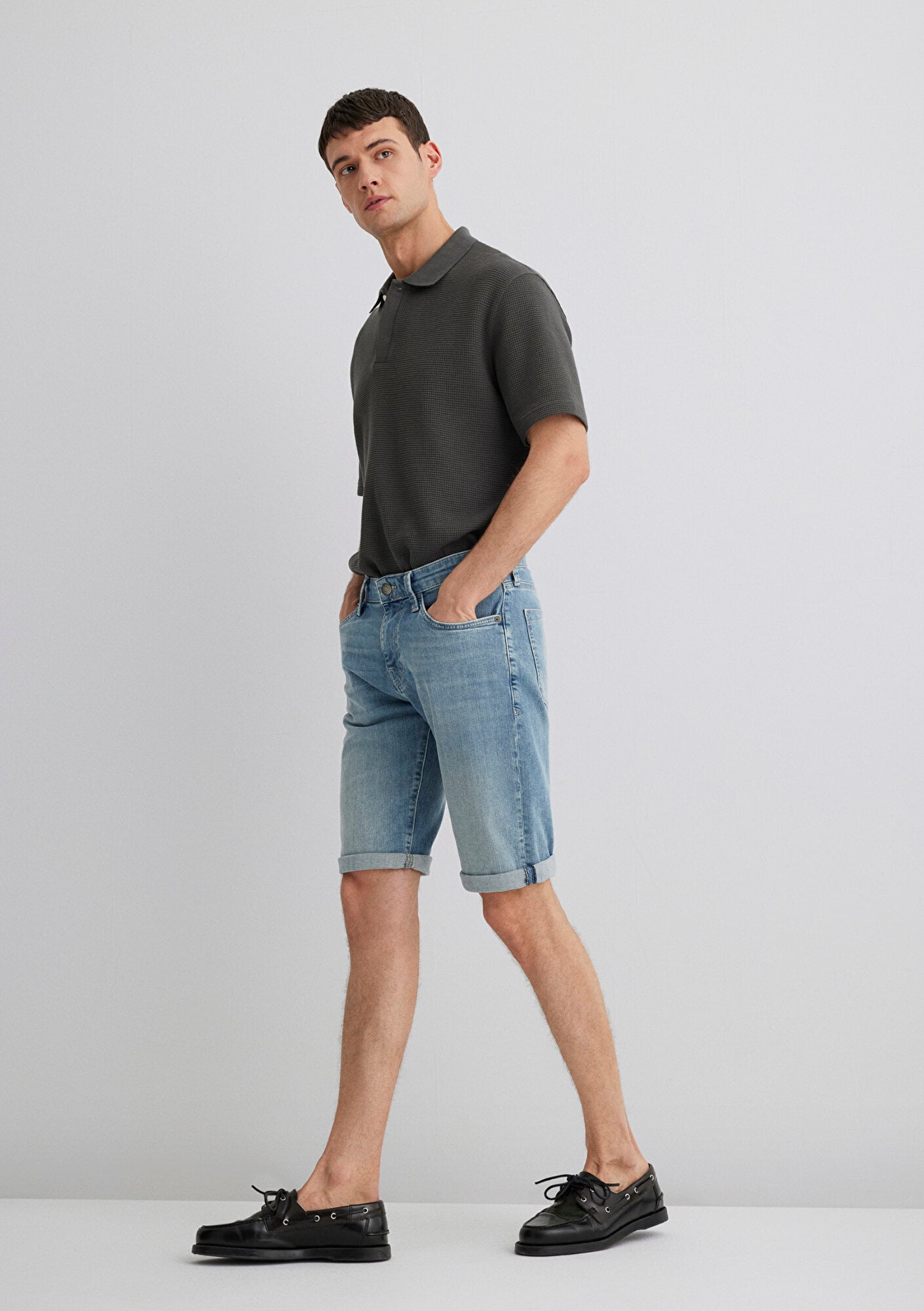  Mavi Nicholas Mavi Premium Puslu Açık MaviJean Şort 0416028720