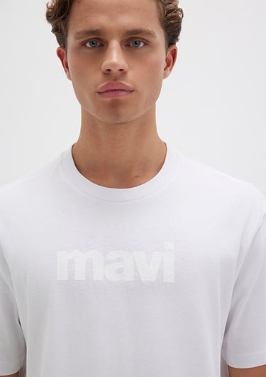  Mavi Mavi Logo Baskılı Beyaz Tişört Loose Fit / Bol Rahat Kesim 0611807-620