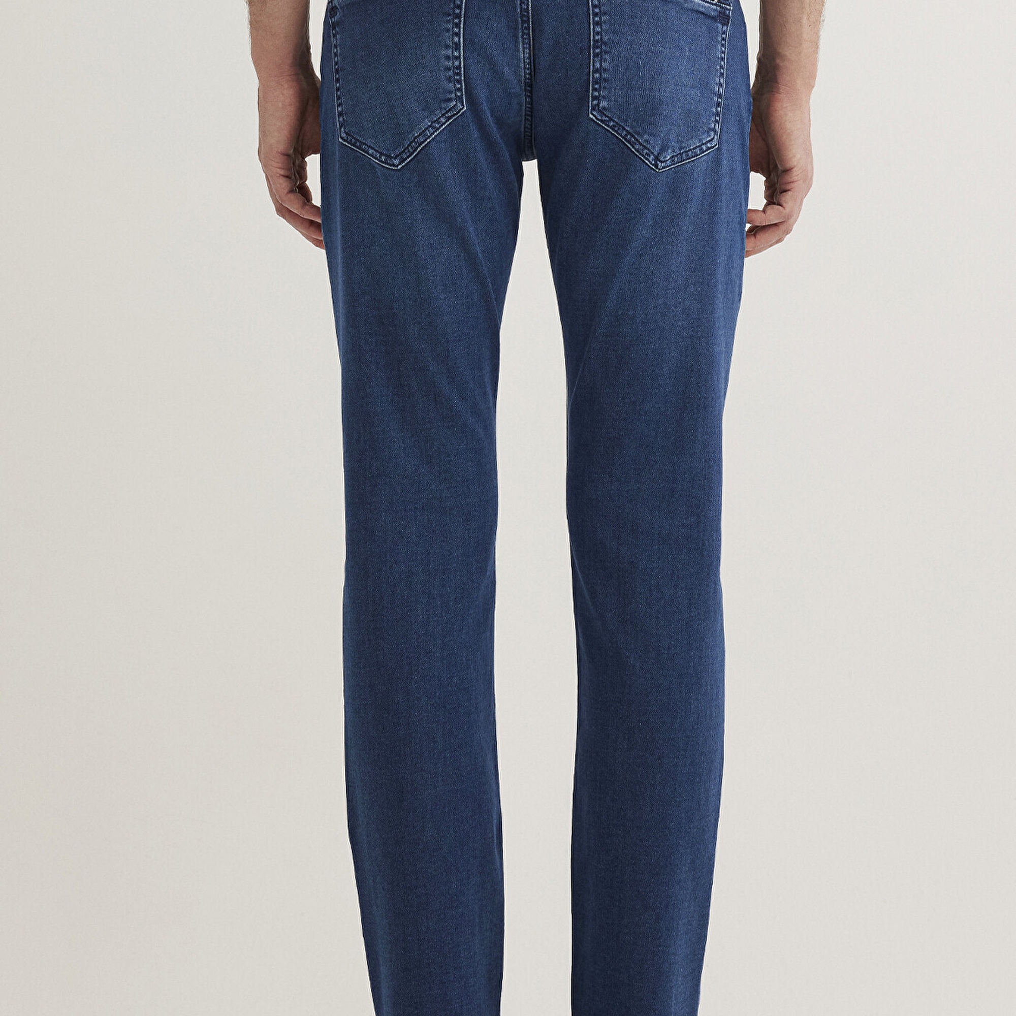 Mavi Marcus Sporty Koyu Mavi Jean Pantolon 0035182162