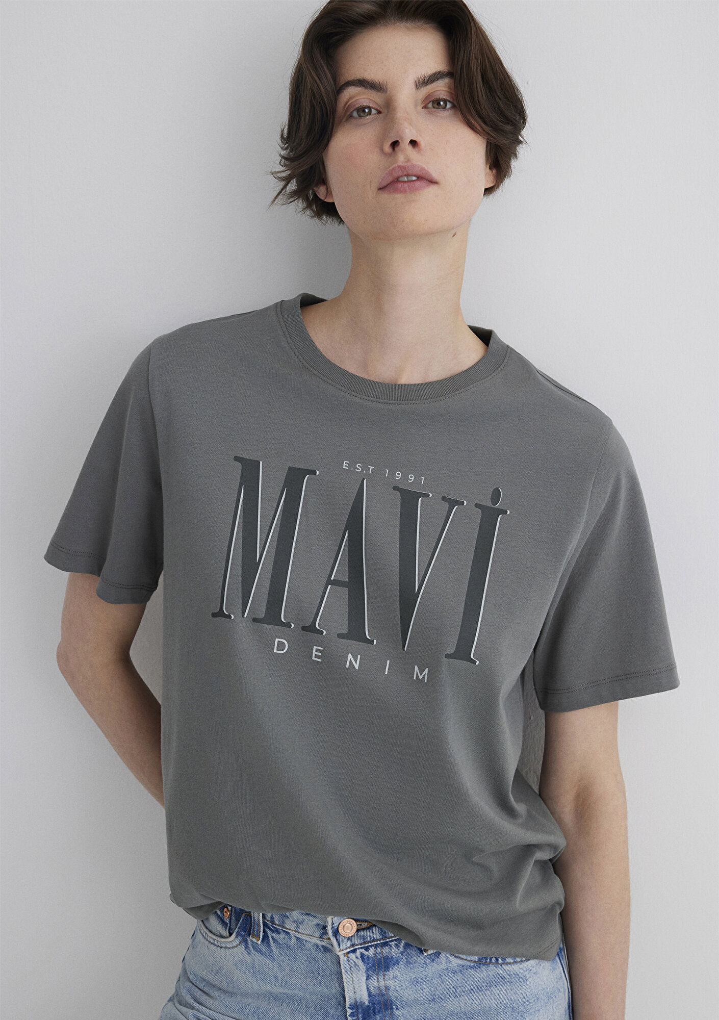  Mavi Mavi Logo Baskılı Gri Tişört Regular Fit / Normal Kesim 1611990-70122