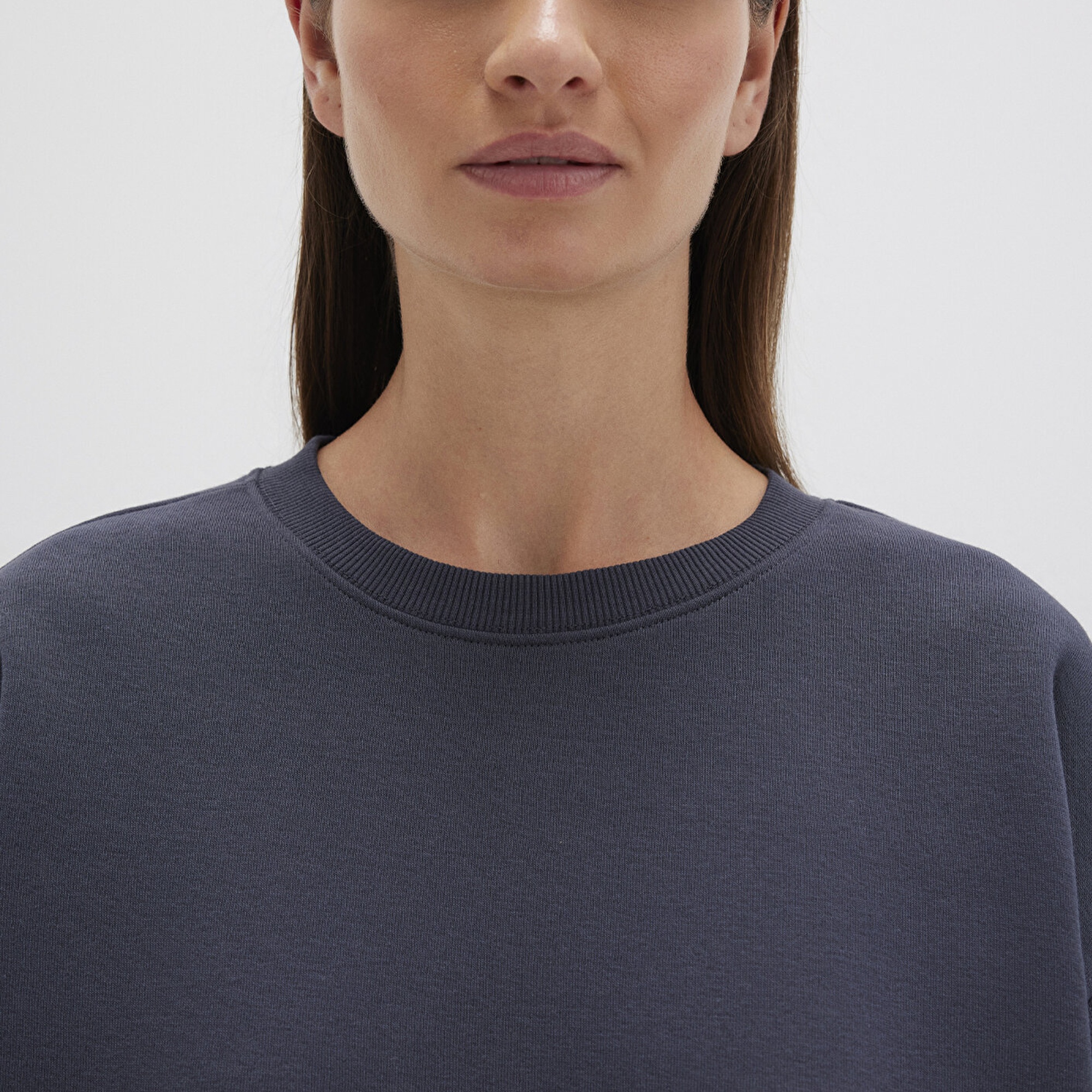 Mavi Bisiklet Yaka Lacivert Basic Sweatshirt 1610198-70726