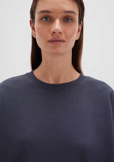  Mavi Bisiklet Yaka Lacivert Basic Sweatshirt 1610198-70726