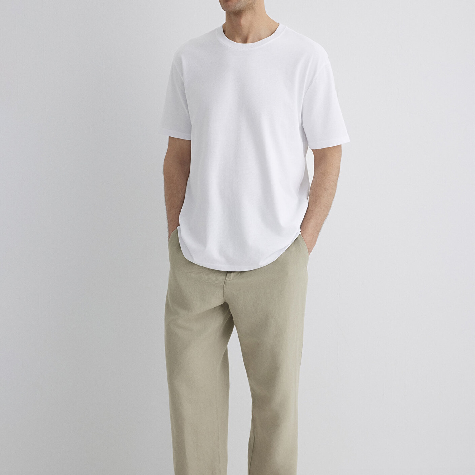 Mavi Bisiklet Yaka Beyaz Basic Tişört Loose Fit / Bol Rahat Kesim 0611596-620