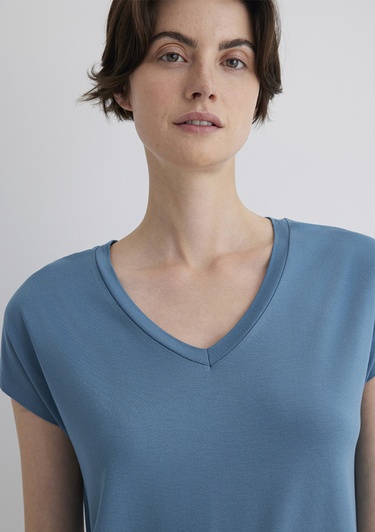  Mavi V Yaka Mavi Basic Viskoz Tişört Regular Fit / Normal Kesim 167714-70753