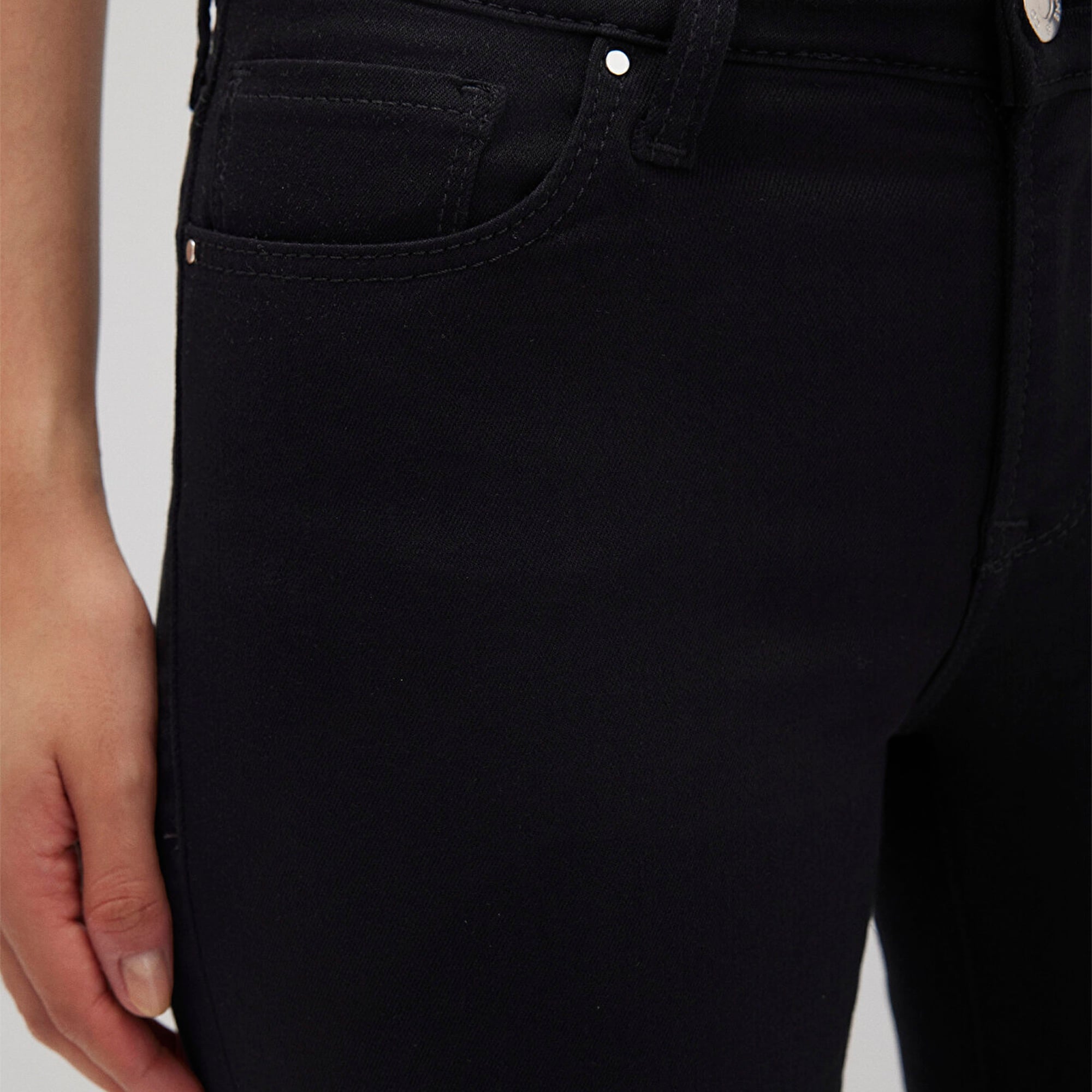 Mavi Mona Casual Siyah Jean Pantolon 1049783049