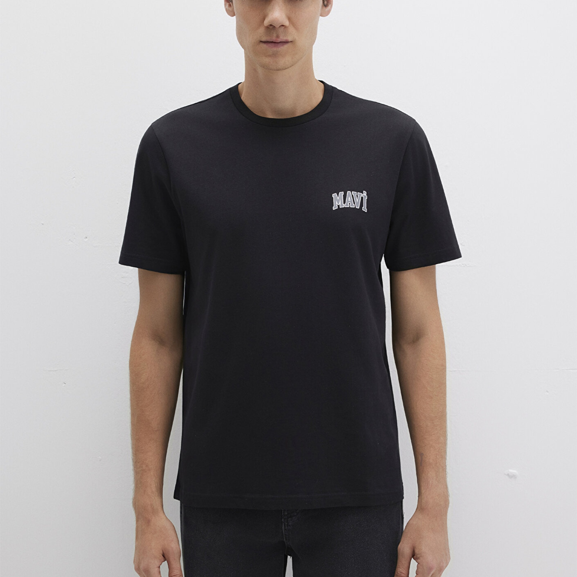 Mavi Mavi Logo Baskılı Siyah Tişört Regular Fit / Normal Kesim 0611714-900