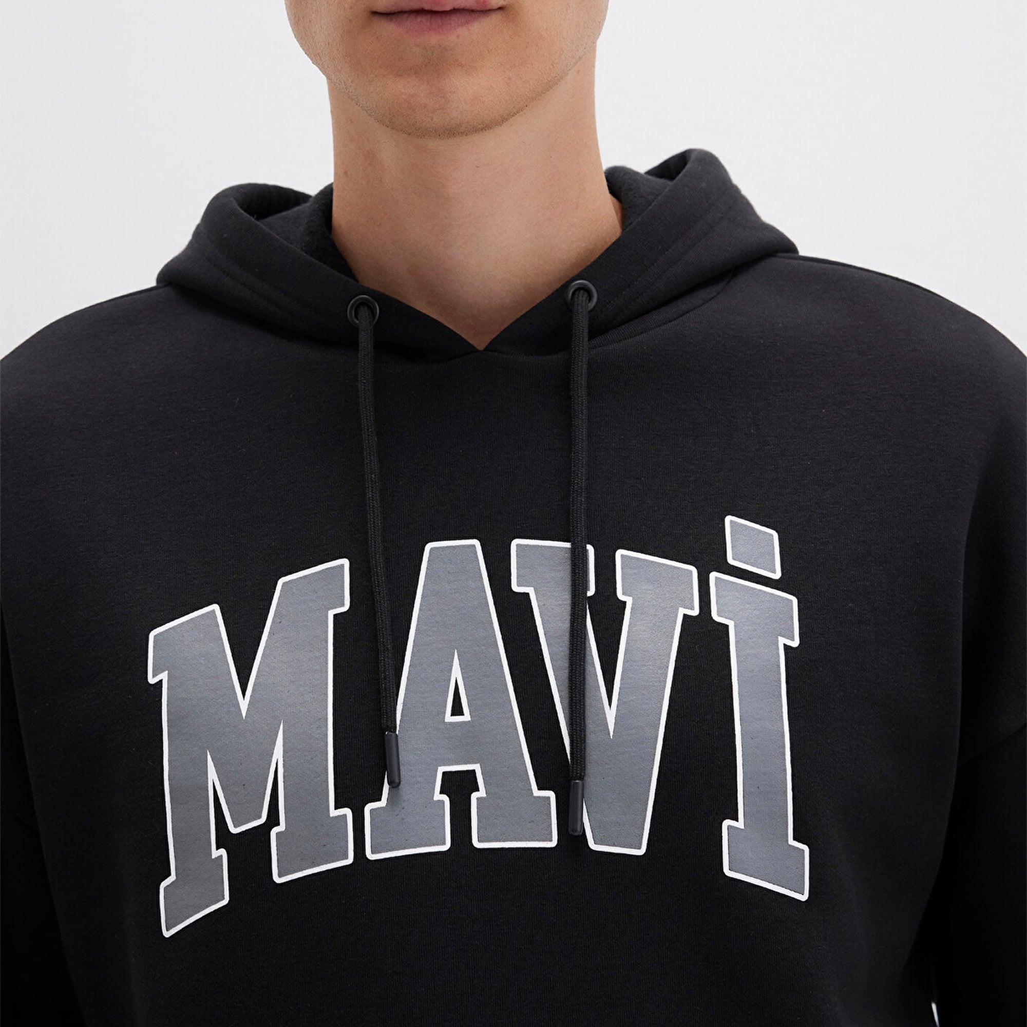 Mavi Mavi Logo Baskılı Kapüşonlu Siyah Sweatshirt 067149-902