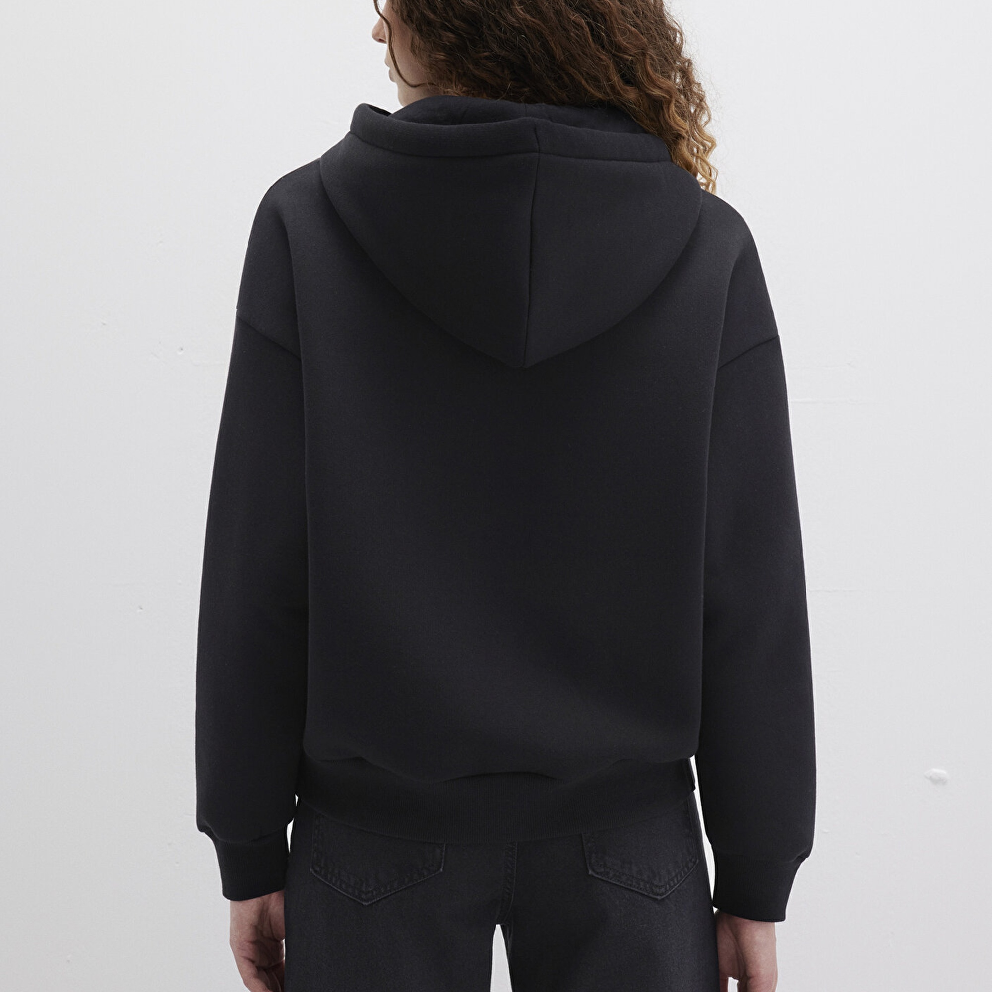 Mavi Mavi Logo Baskılı Kapüşonlu Siyah Sweatshirt 168334-900