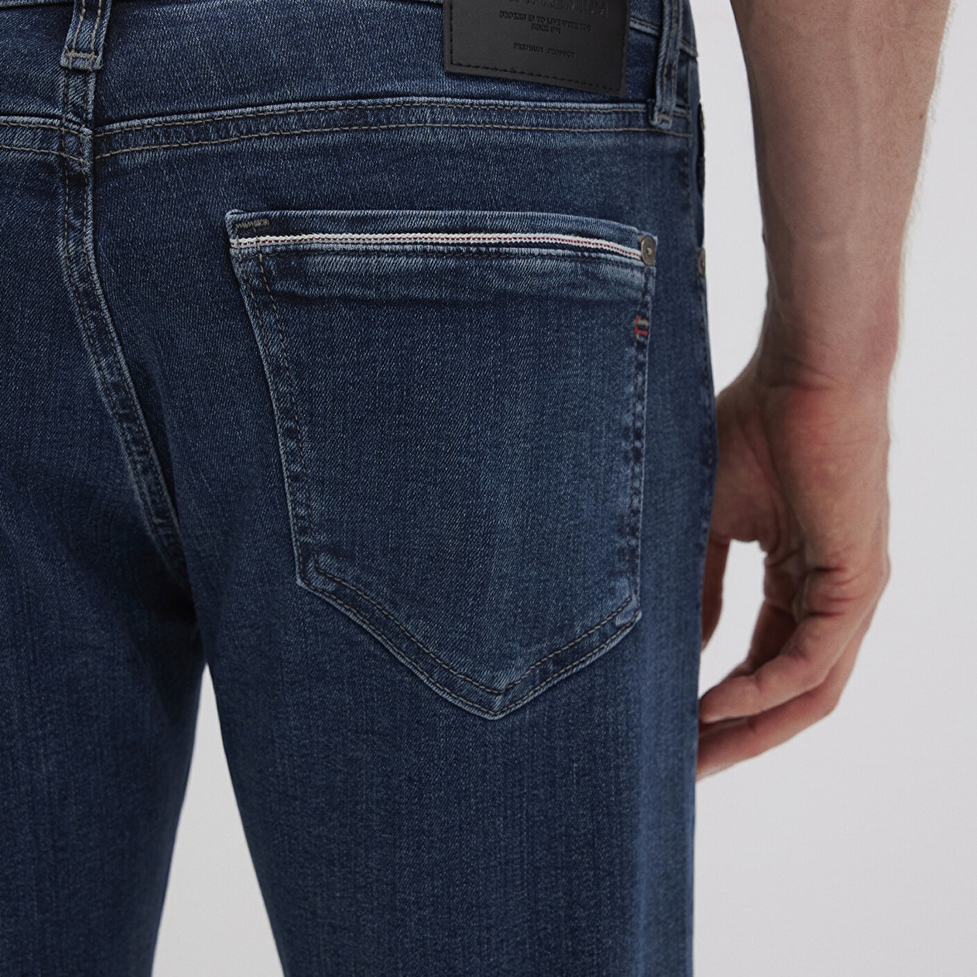 Mavi Martin Mavi Premium Puslu Koyu Mavi Jean Pantolon 0037885202