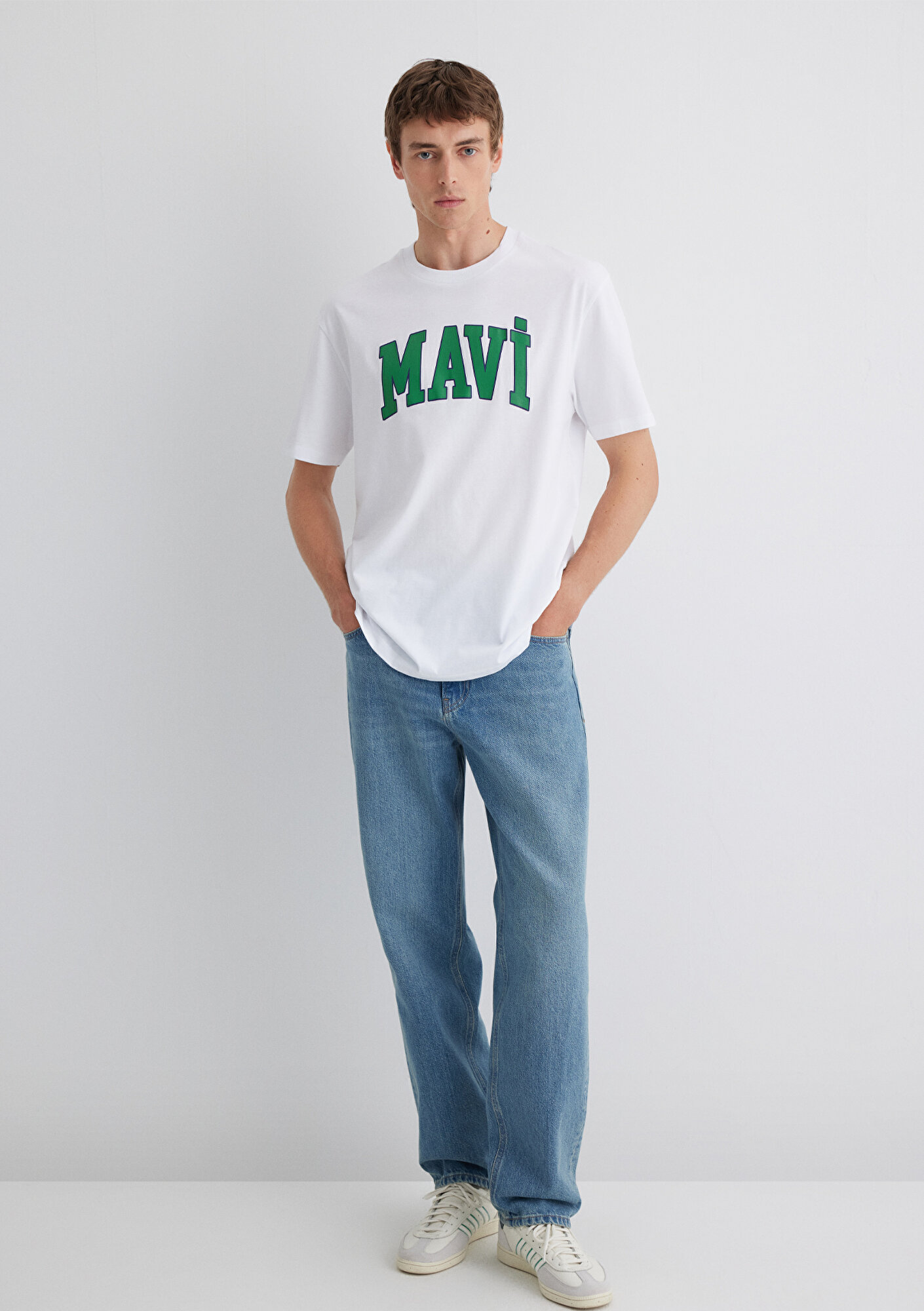  Mavi Mavi Logo Baskılı Beyaz Tişört Loose Fit / Bol Rahat Kesim 0611711-620