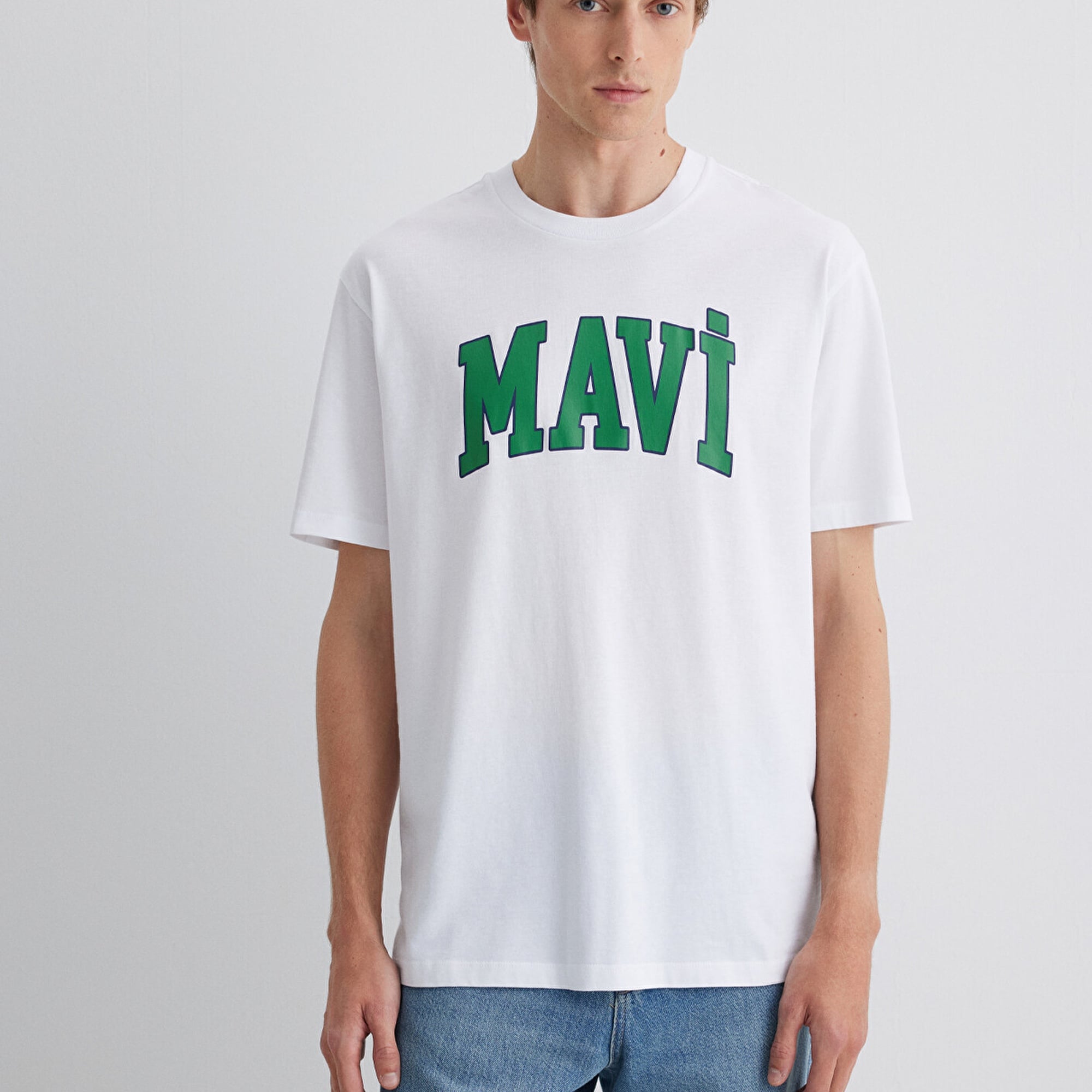 Mavi Mavi Logo Baskılı Beyaz Tişört Loose Fit / Bol Rahat Kesim 0611711-620