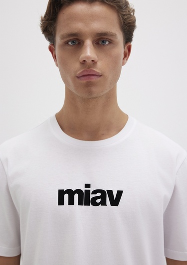  Mavi Siyah Miav Baskılı Beyaz Tişört Regular Fit / Normal Kesim 067153-602