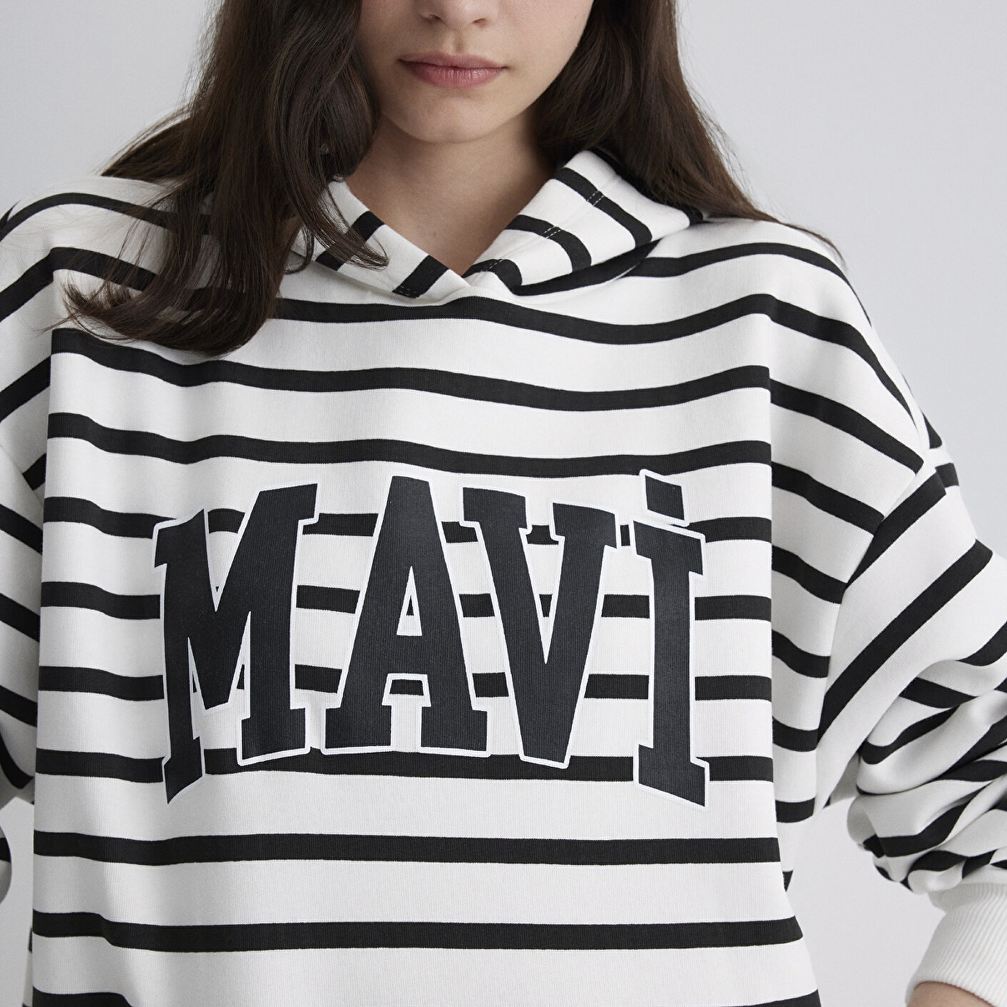 Mavi Mavi Logo Baskılı Beyaz Sweatshirt 1S10118-84603