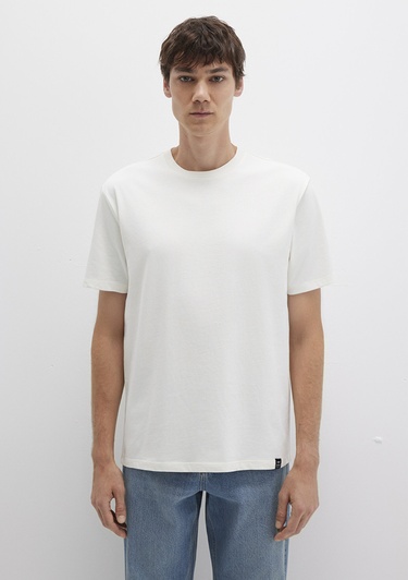  Mavi Etiket Detaylı Beyaz Basic Tişört Loose Fit / Bol Rahat Kesim 0611824-70057