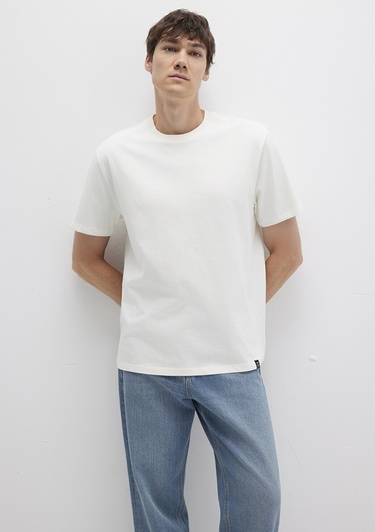  Mavi Etiket Detaylı Beyaz Basic Tişört Loose Fit / Bol Rahat Kesim 0611824-70057