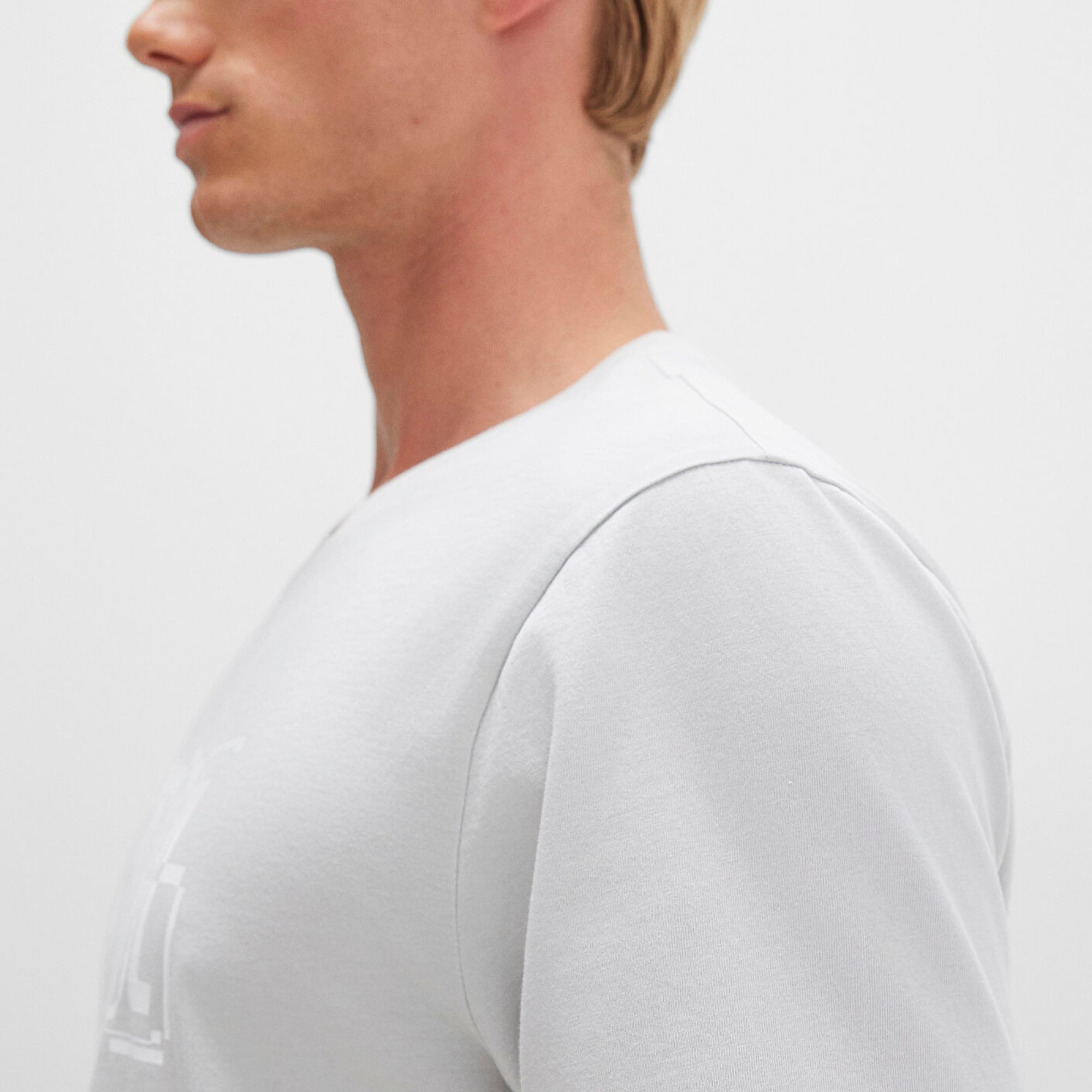 Mavi İstanbul Baskılı Gri Tişört Regular Fit / Normal Kesim 0611789-80618