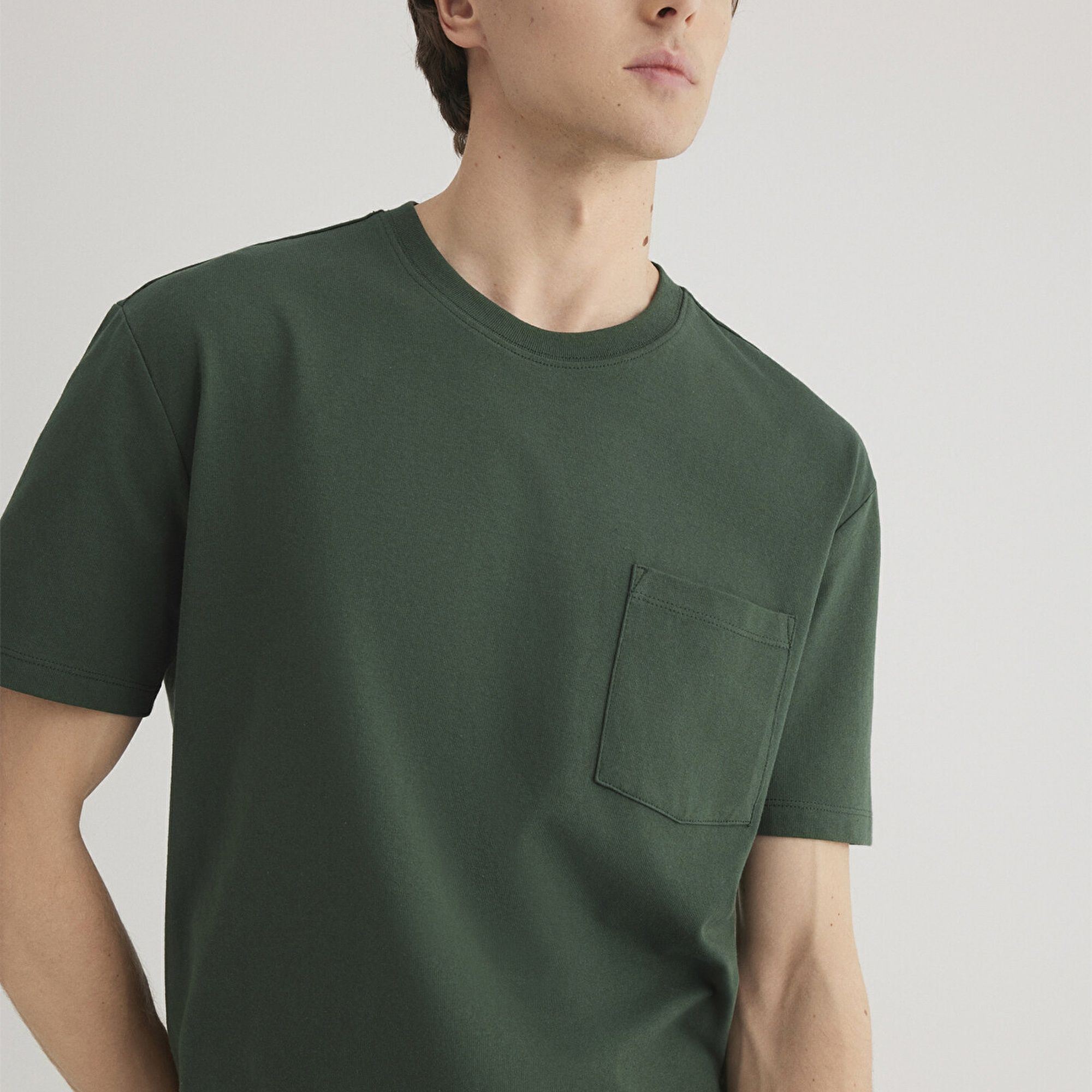 Mavi Cep Detaylı Yeşil Basic Tişört Loose Fit / Bol Rahat Kesim 066248-81570