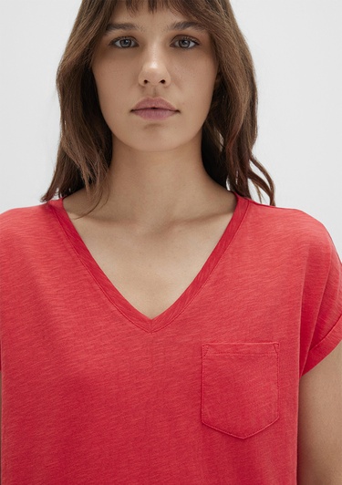  Mavi V Yaka Kırmızı Basic Tişört Loose Fit / Bol Rahat Kesim 1600961-71083