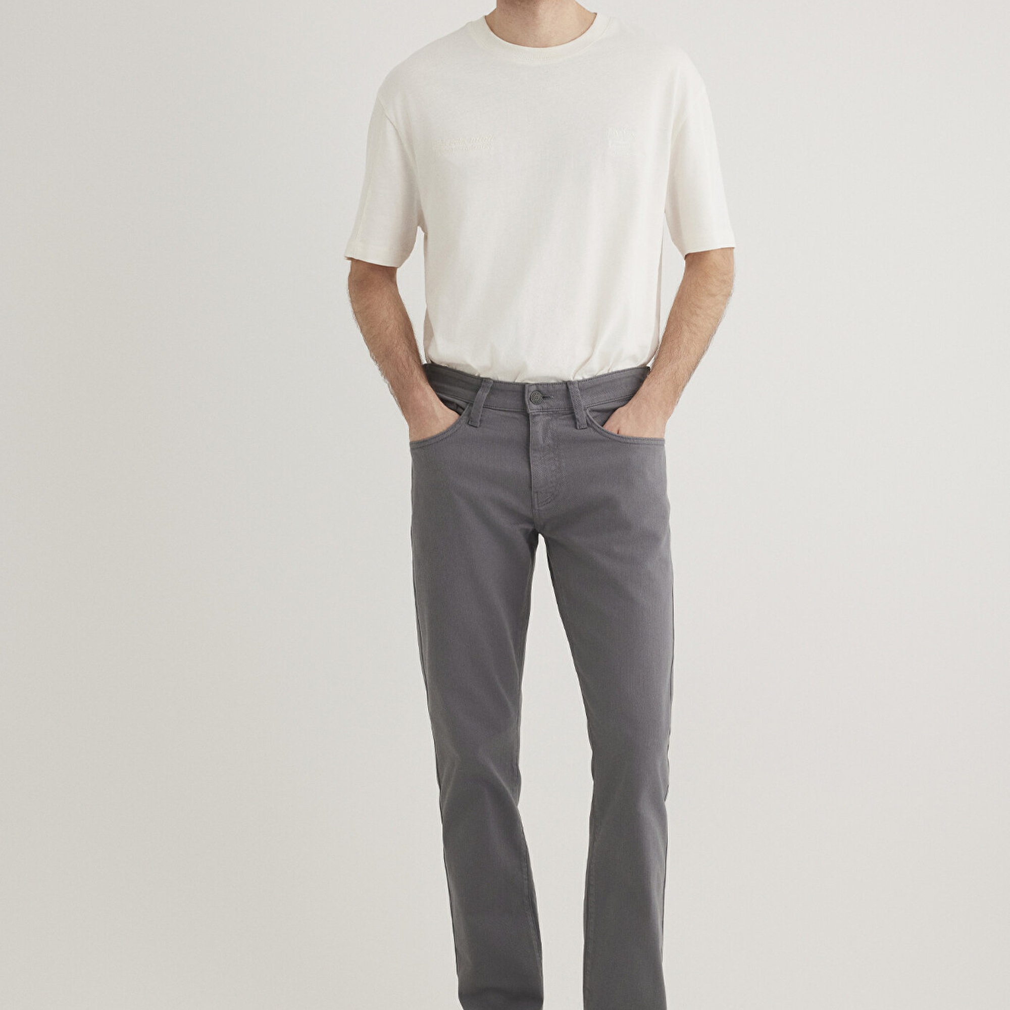 Mavi Jake Koyu Gri Comfort Gabardin Pantolon 0042286569