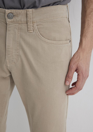  Mavi Jake Koyu Bej Comfort Gabardin Pantolon 0042286571
