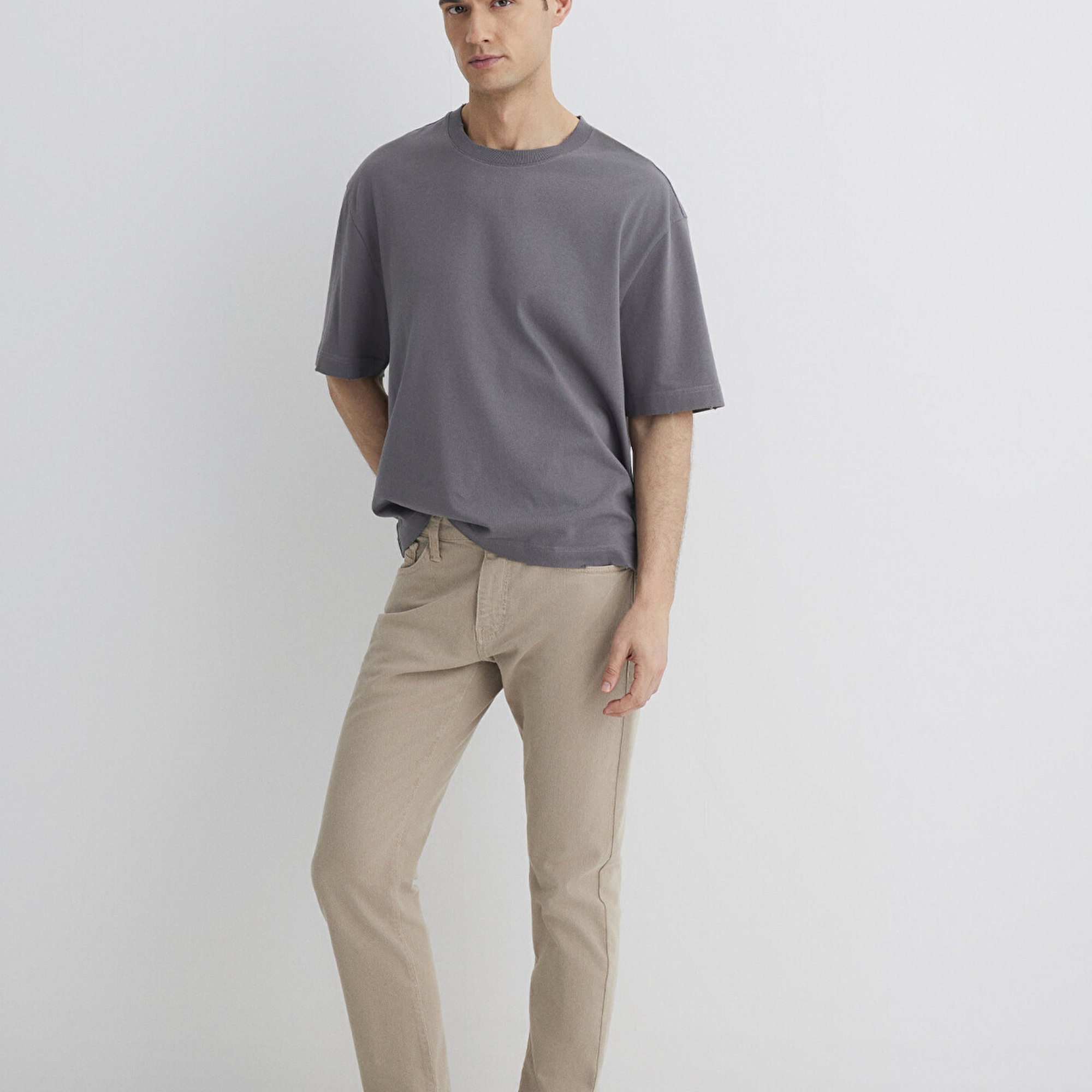 Mavi Jake Koyu Bej Comfort Gabardin Pantolon 0042286571