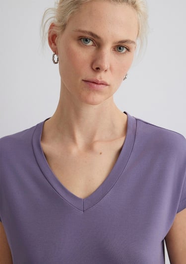  Mavi V Yaka Mor Basic Viskoz Tişört Regular Fit / Normal Kesim 167714-70608