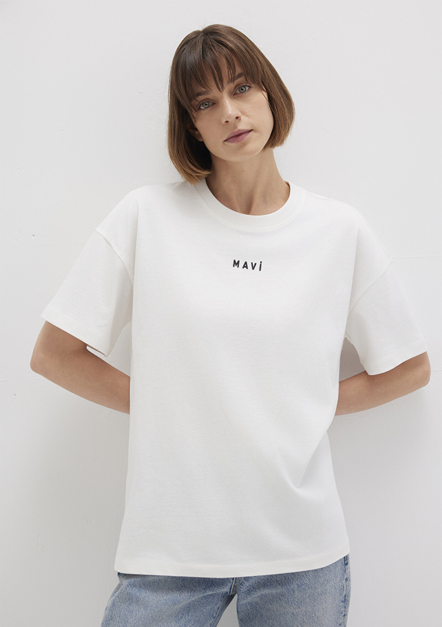  Mavi Mavi Logo Baskılı Beyaz Tişört Loose Fit / Bol Rahat Kesim 1612518-70057