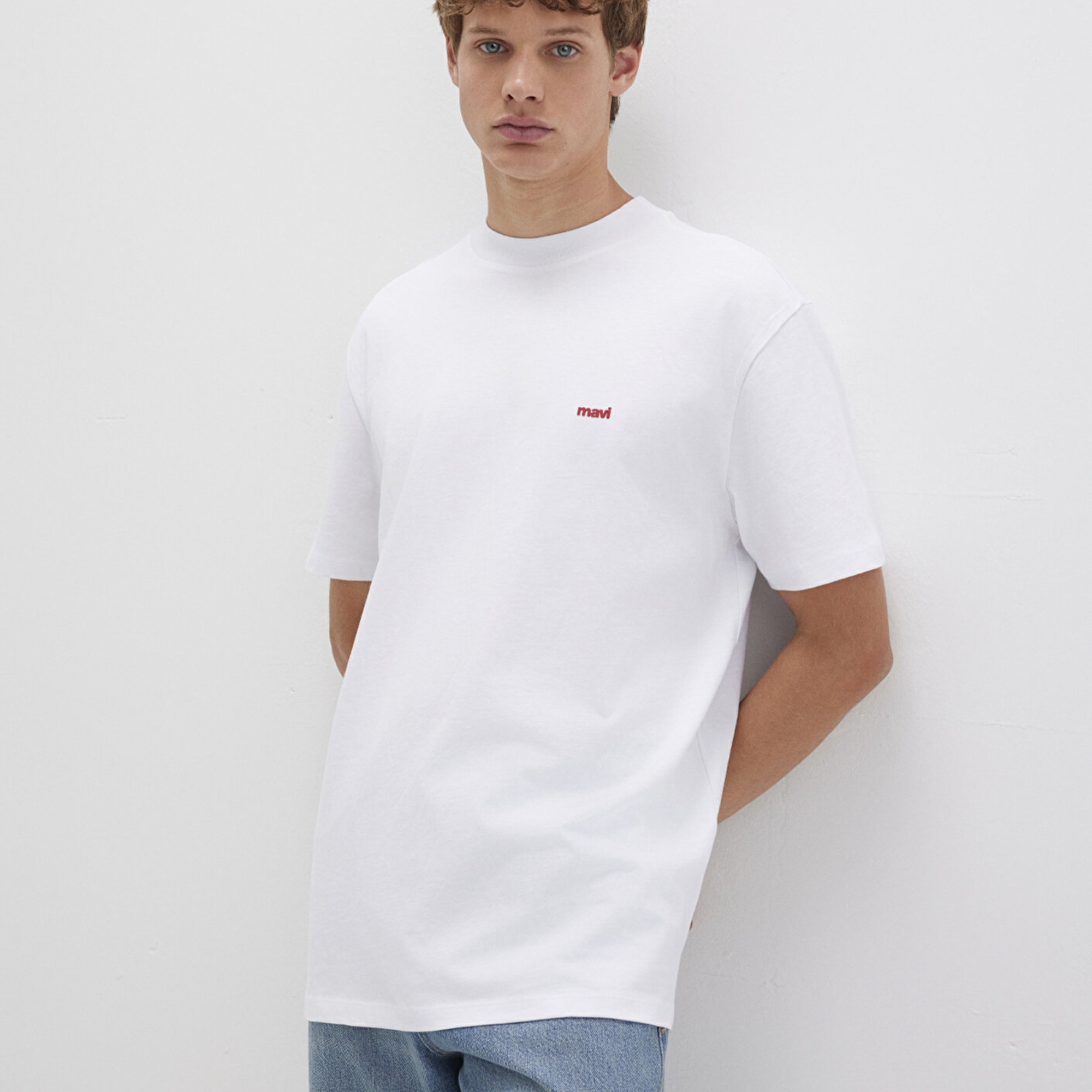 Mavi Mavi Logo Baskılı Beyaz Basic Tişört Loose Fit / Bol Rahat Kesim 0612216-620