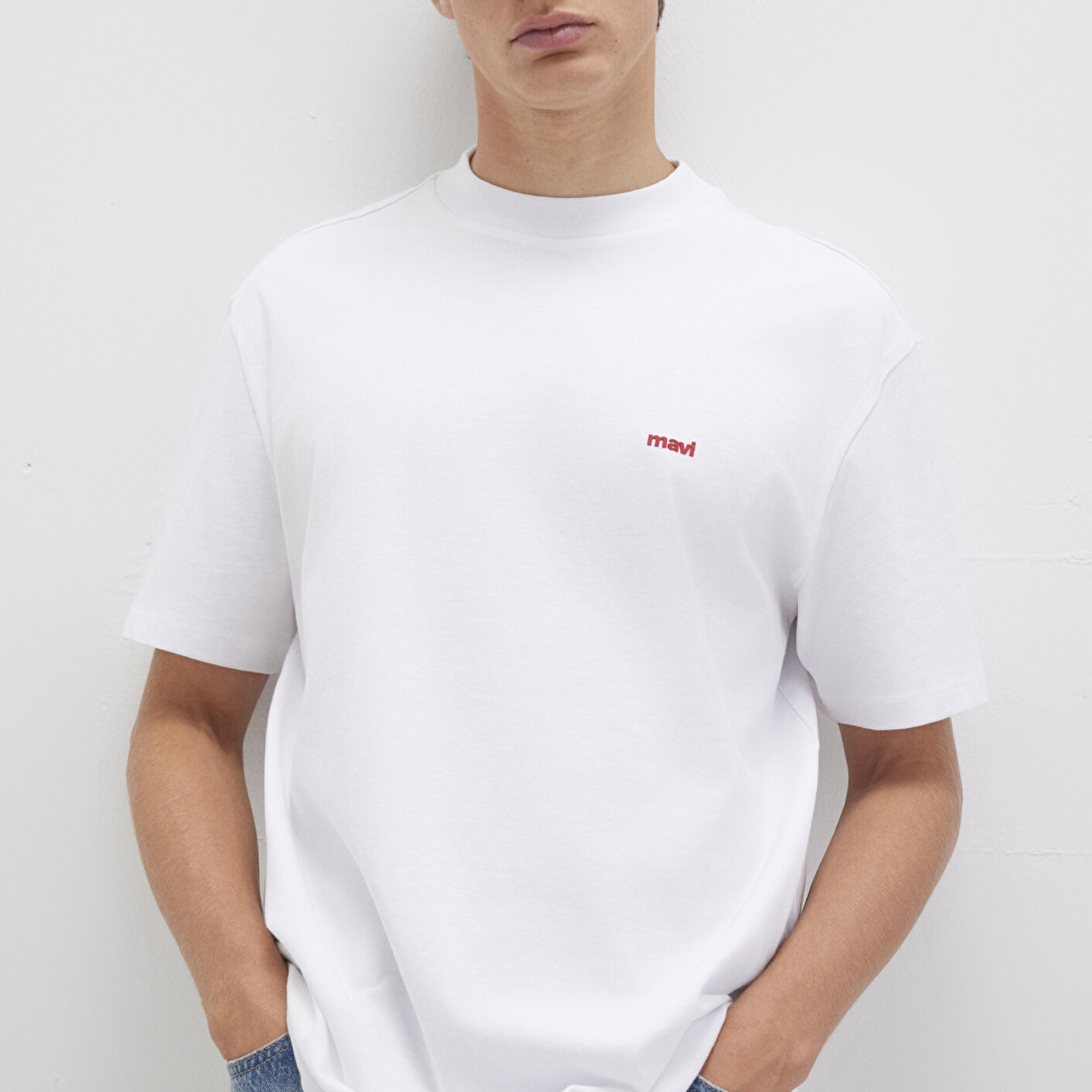 Mavi Mavi Logo Baskılı Beyaz Basic Tişört Loose Fit / Bol Rahat Kesim 0612216-620