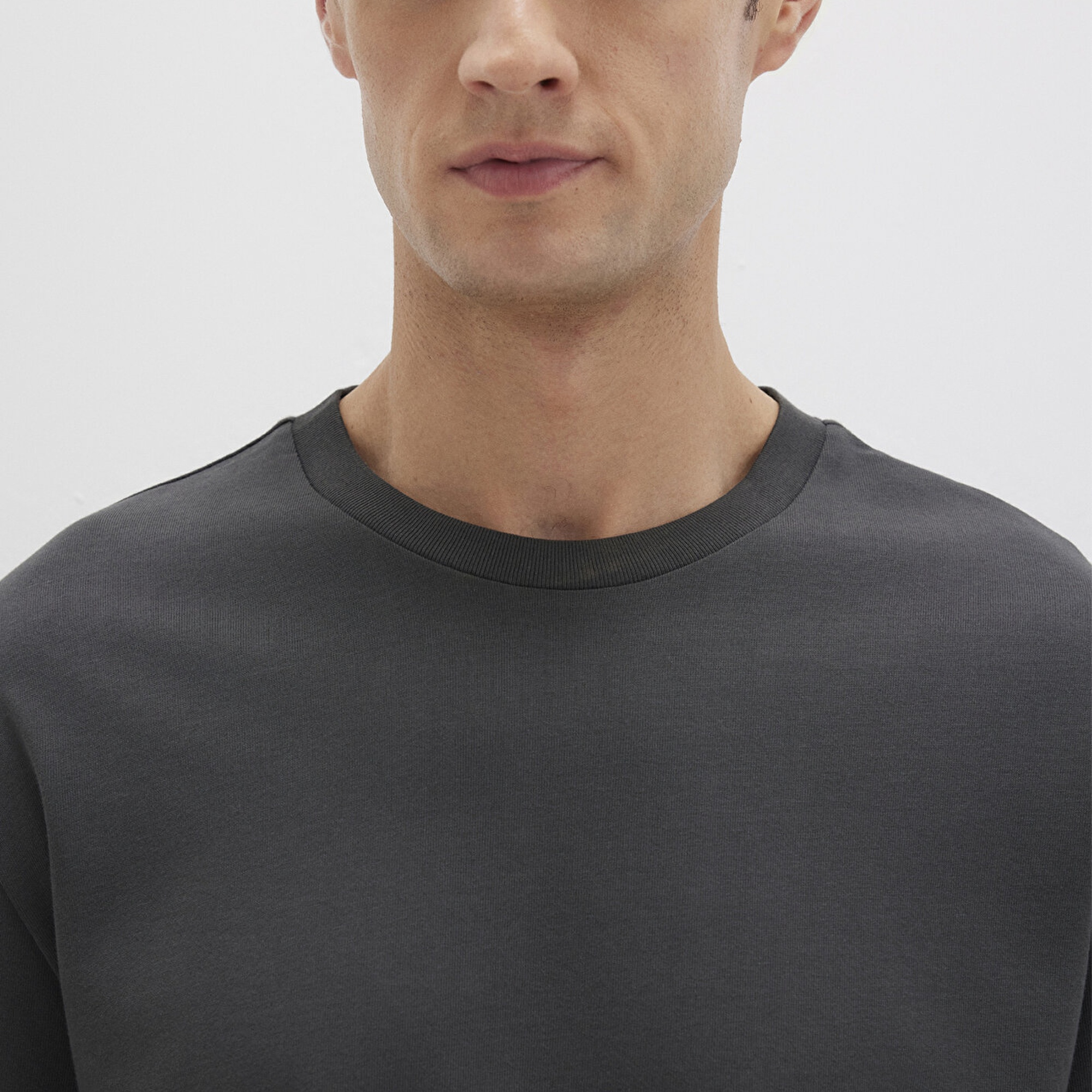 Mavi Logo Kol Detaylı Antrasit Basic Tişört Loose Fit / Bol Rahat Kesim 0611924-70092