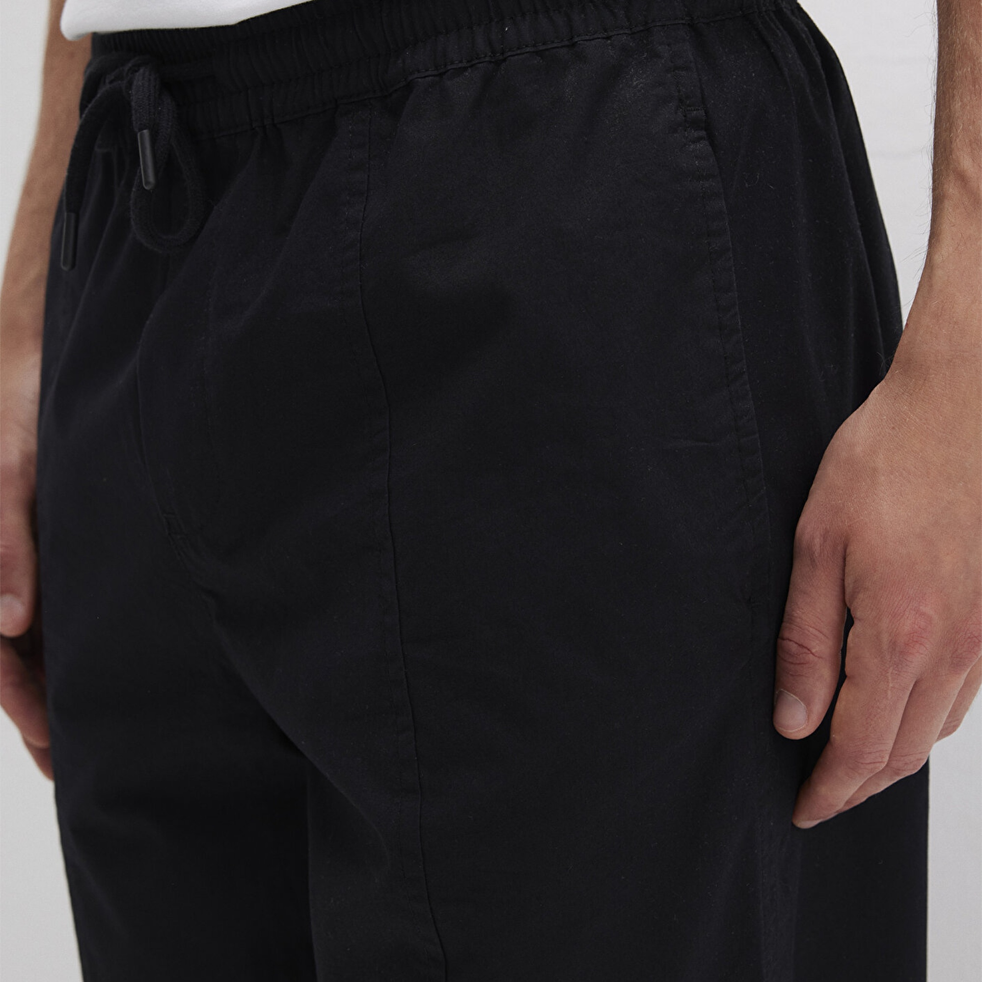 Mavi Beli Lastikli Siyah Jogger Pantolon 0010190-900