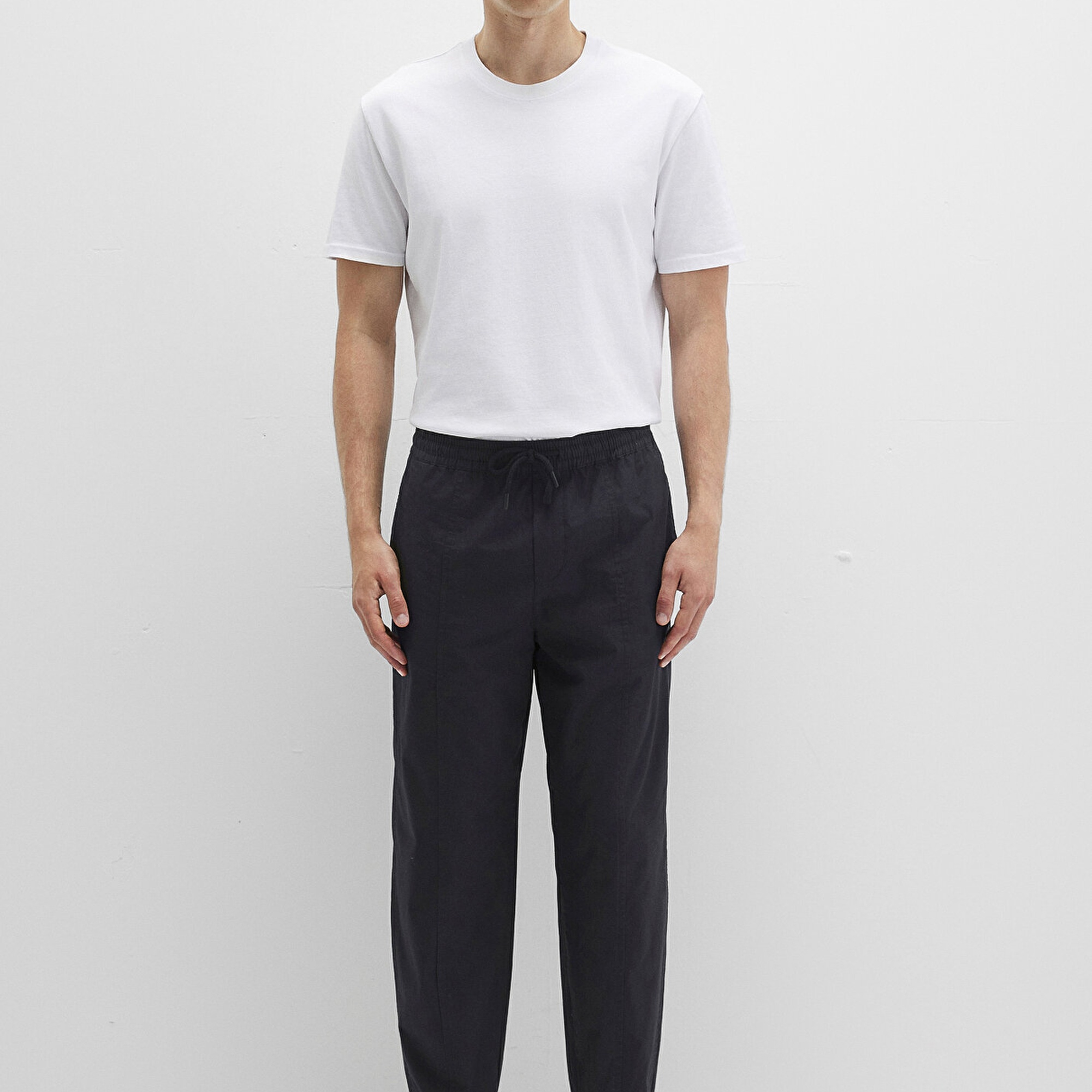 Mavi Beli Lastikli Siyah Jogger Pantolon 0010190-900