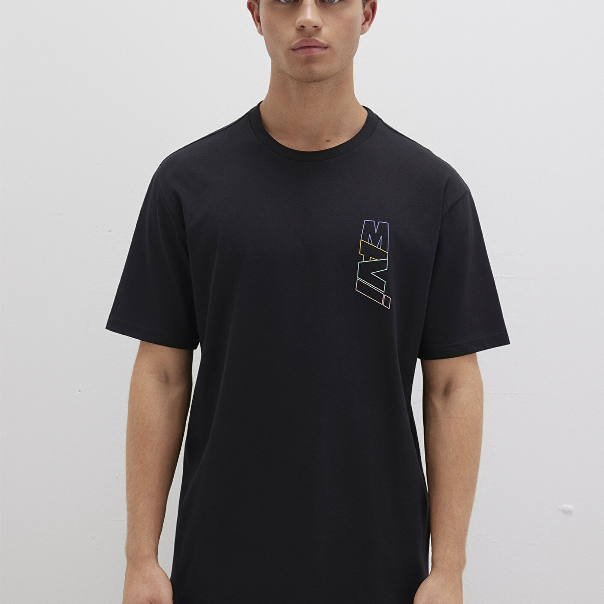 Mavi Mavi Logo Sırt Baskılı Siyah Tişört Loose Fit / Bol Rahat Kesim 0612350-900