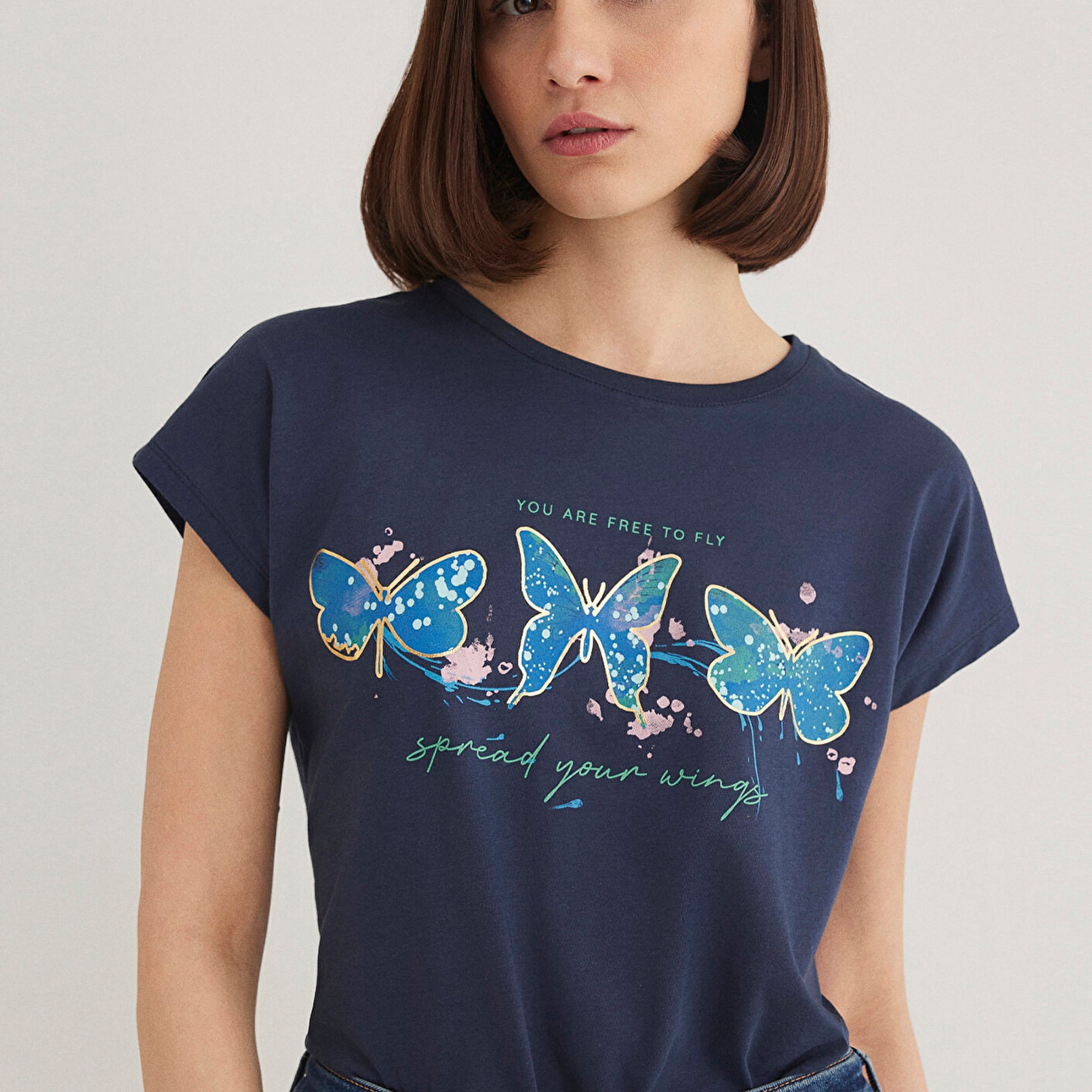 Mavi Kelebek Baskılı Lacivert Tişört Regular Fit / Normal Kesim 1612617-70487