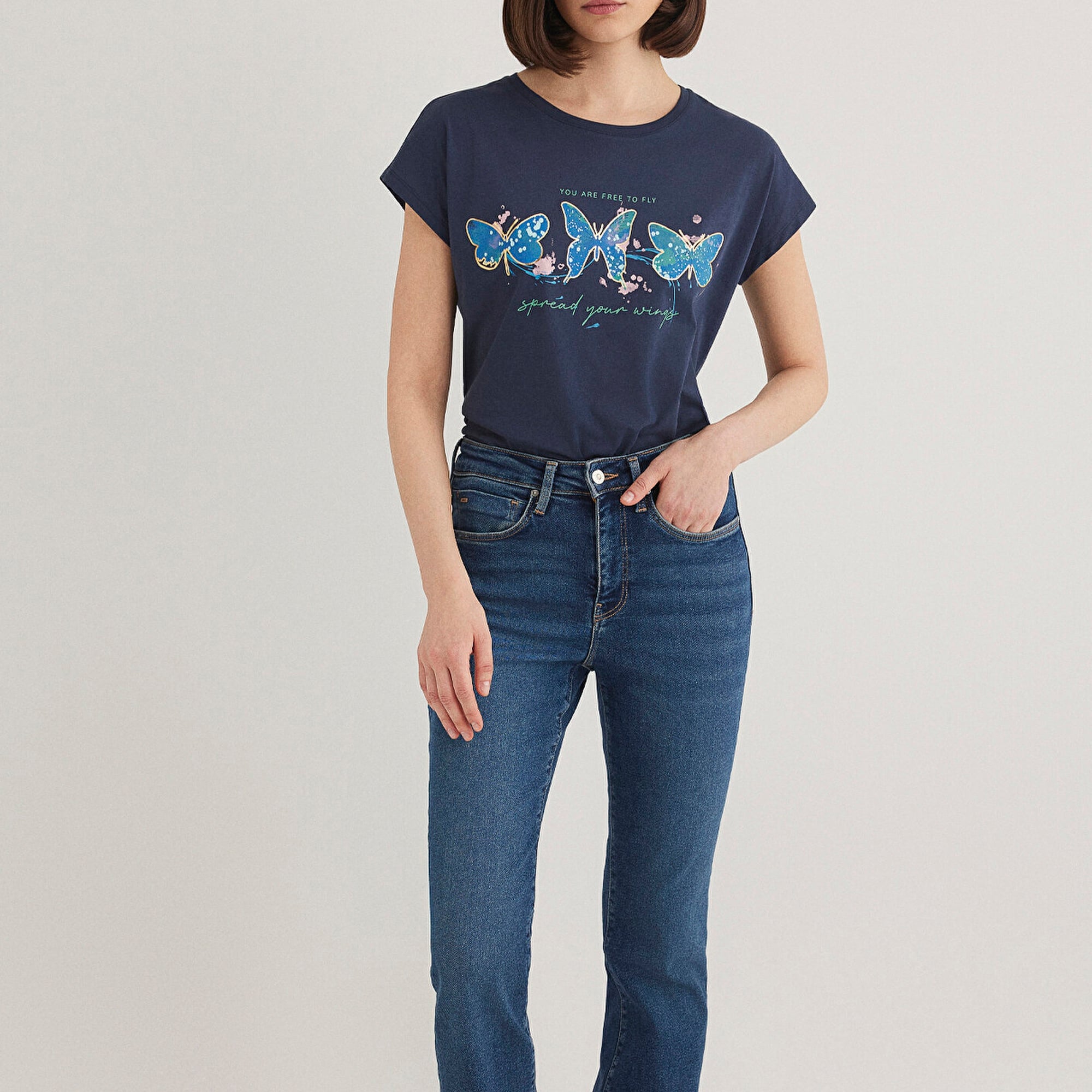 Mavi Kelebek Baskılı Lacivert Tişört Regular Fit / Normal Kesim 1612617-70487