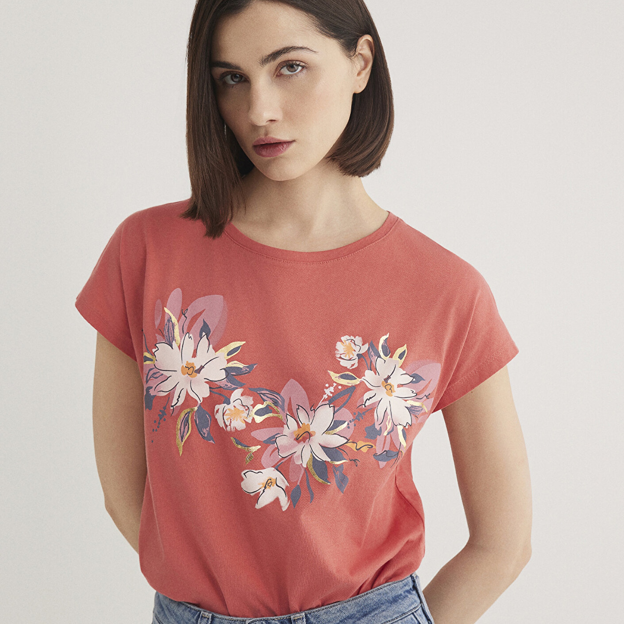 Mavi Çiçek Baskılı Pembe Tişört Regular Fit / Normal Kesim 1612618-71102