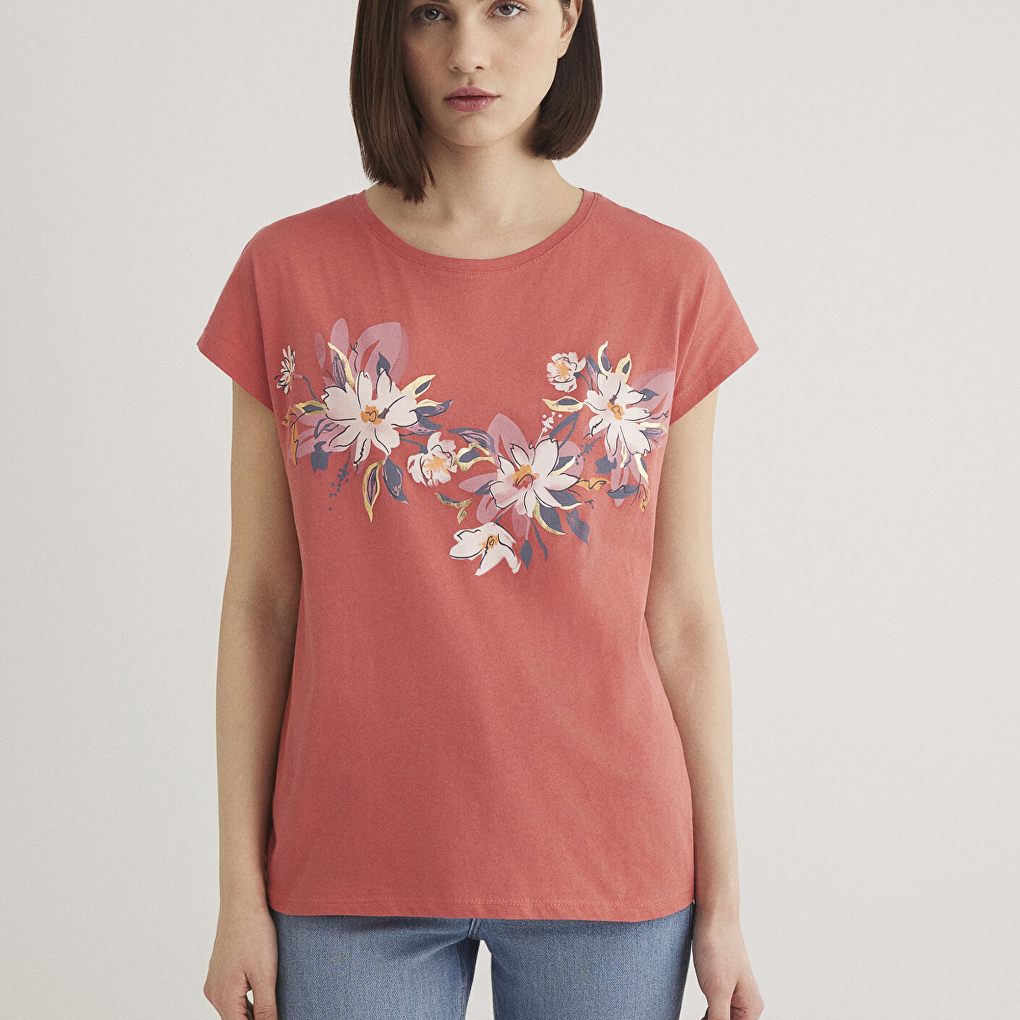 Mavi Çiçek Baskılı Pembe Tişört Regular Fit / Normal Kesim 1612618-71102