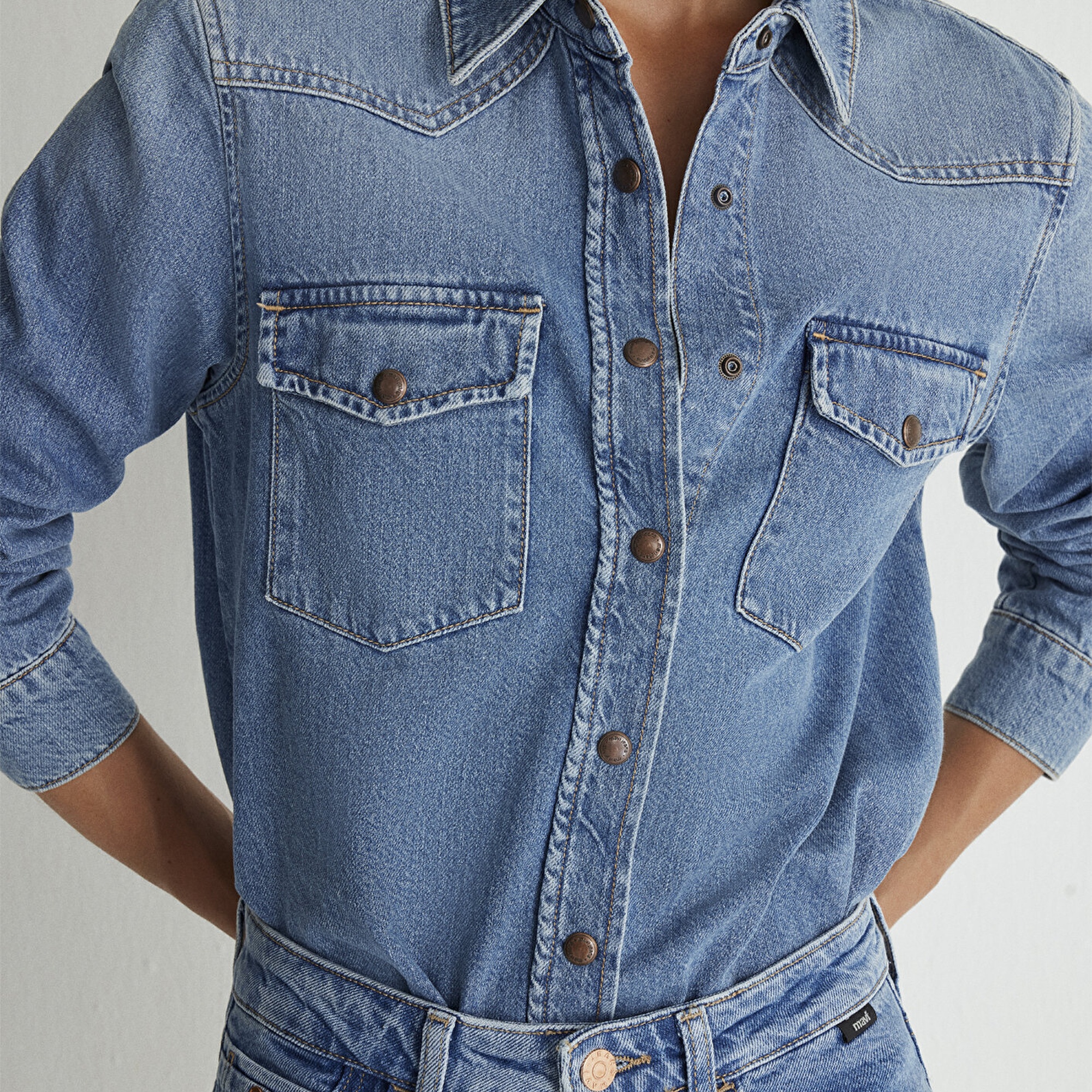 Mavi Angela Classic Denim Puslu Indigo Mavi Jean Gömlek Fitted / Vücuda Oturan Kesim 1210819-87754