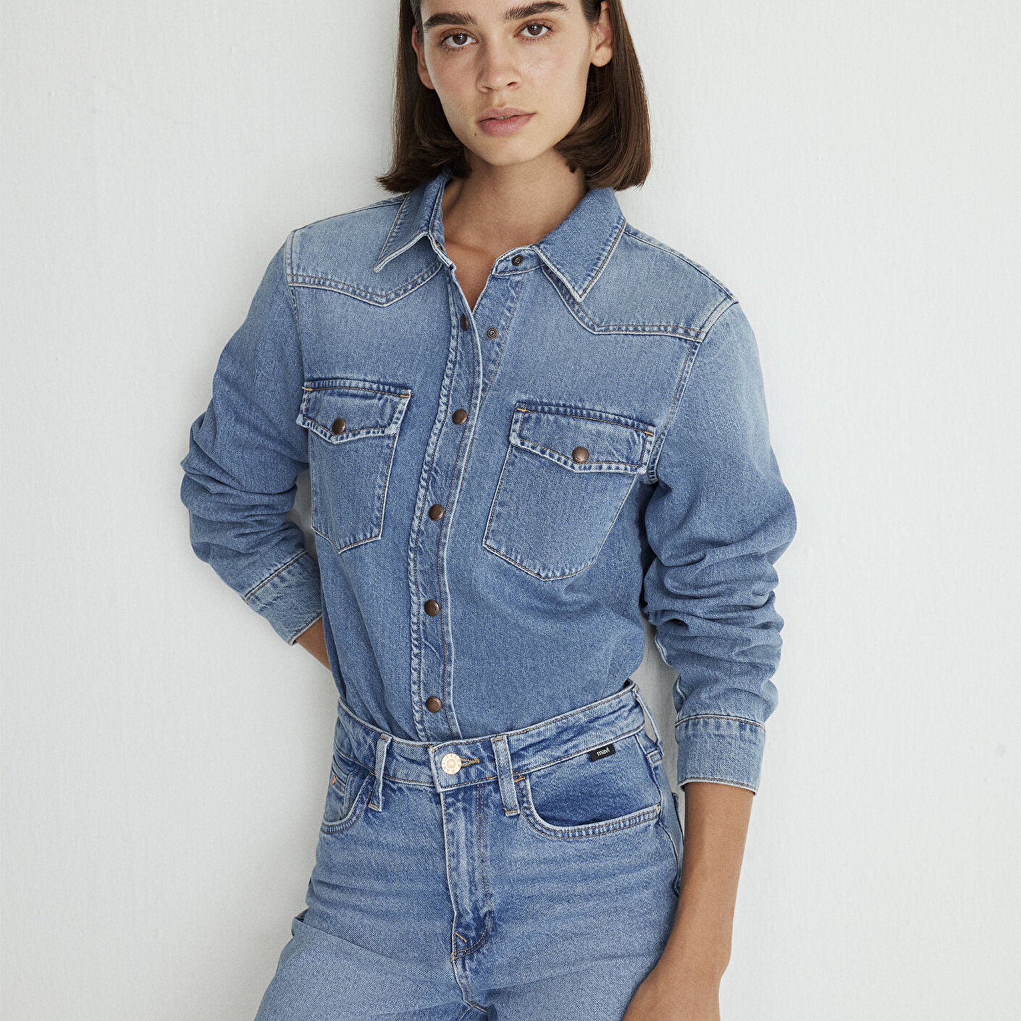 Mavi Angela Classic Denim Puslu Indigo Mavi Jean Gömlek Fitted / Vücuda Oturan Kesim 1210819-87754