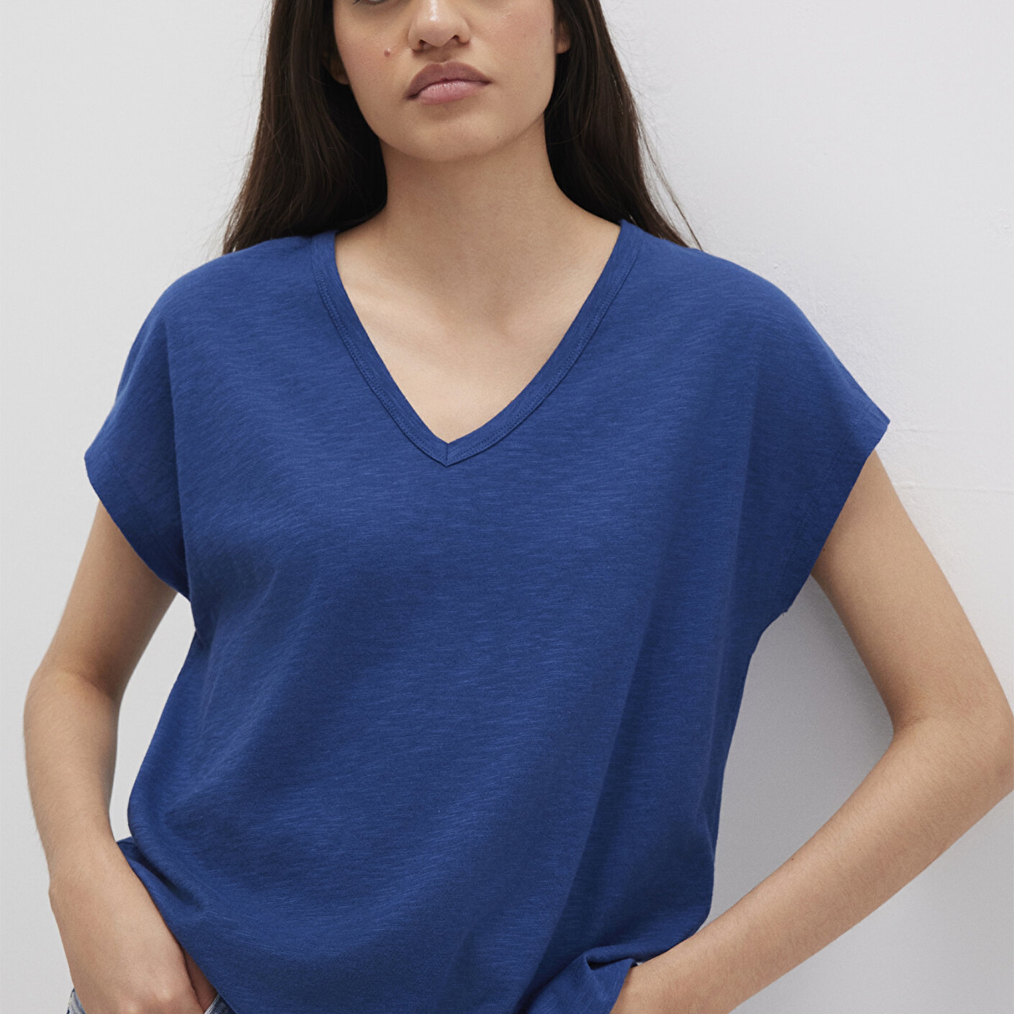 Mavi V Yaka Lacivert Basic Tişört Regular Fit / Normal Kesim 1612380-30808