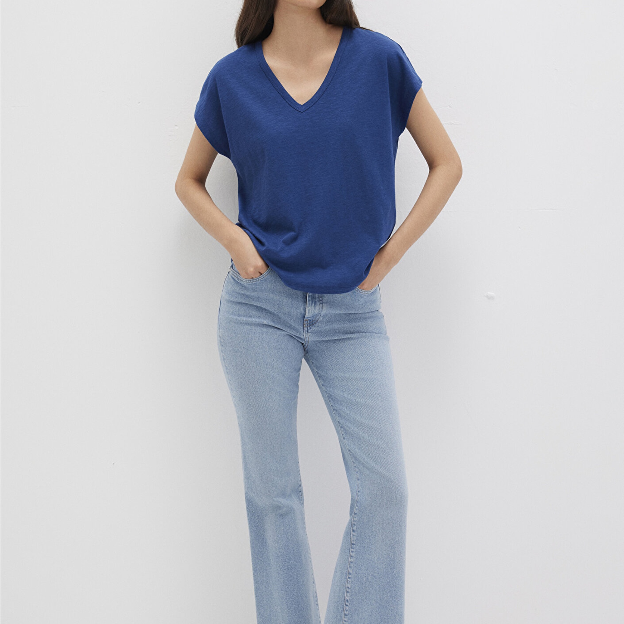 Mavi V Yaka Lacivert Basic Tişört Regular Fit / Normal Kesim 1612380-30808