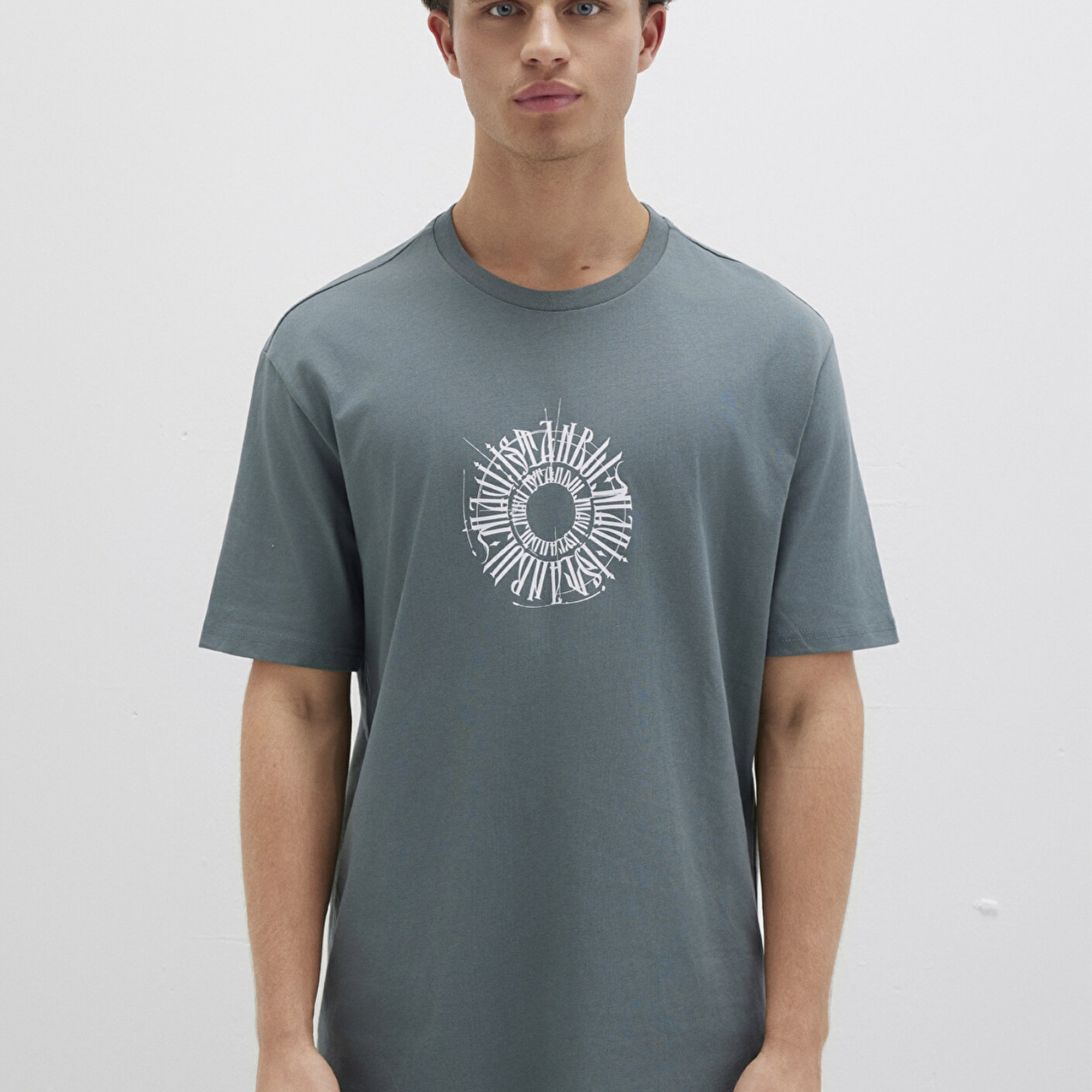 Mavi Sırt Baskılı İstanbul Tişört Loose Fit / Bol Rahat Kesim 0612449-71577