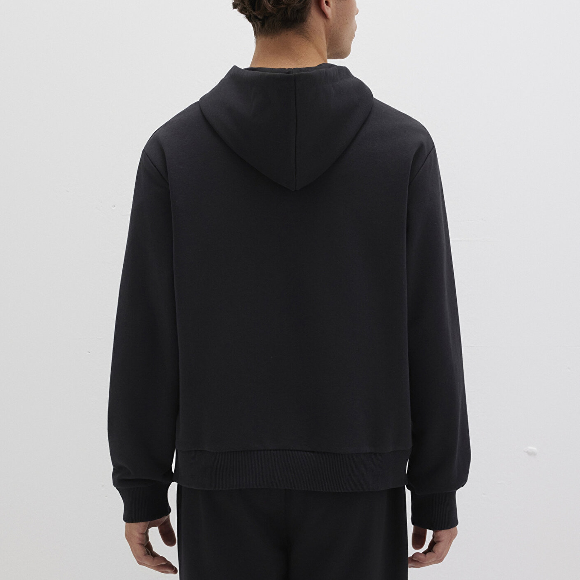 Mavi MVJNS Logo Baskılı Fermuarlı Kapüşonlu Siyah Sweatshirt 0S10193-900