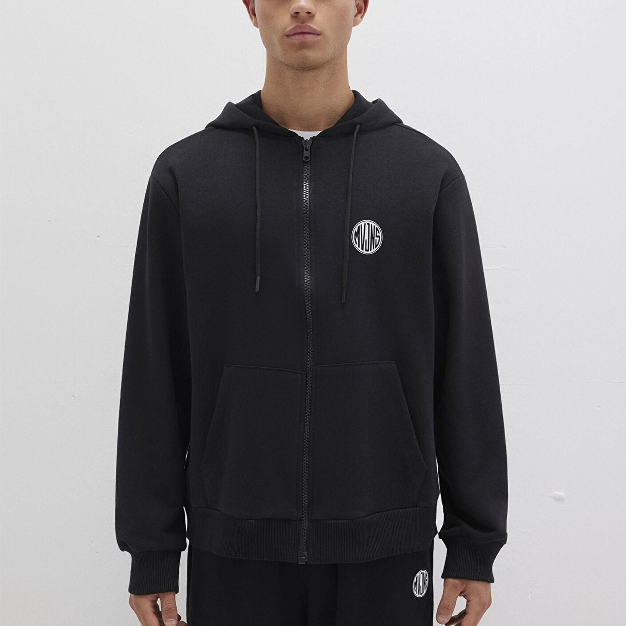 Mavi MVJNS Logo Baskılı Fermuarlı Kapüşonlu Siyah Sweatshirt 0S10193-900