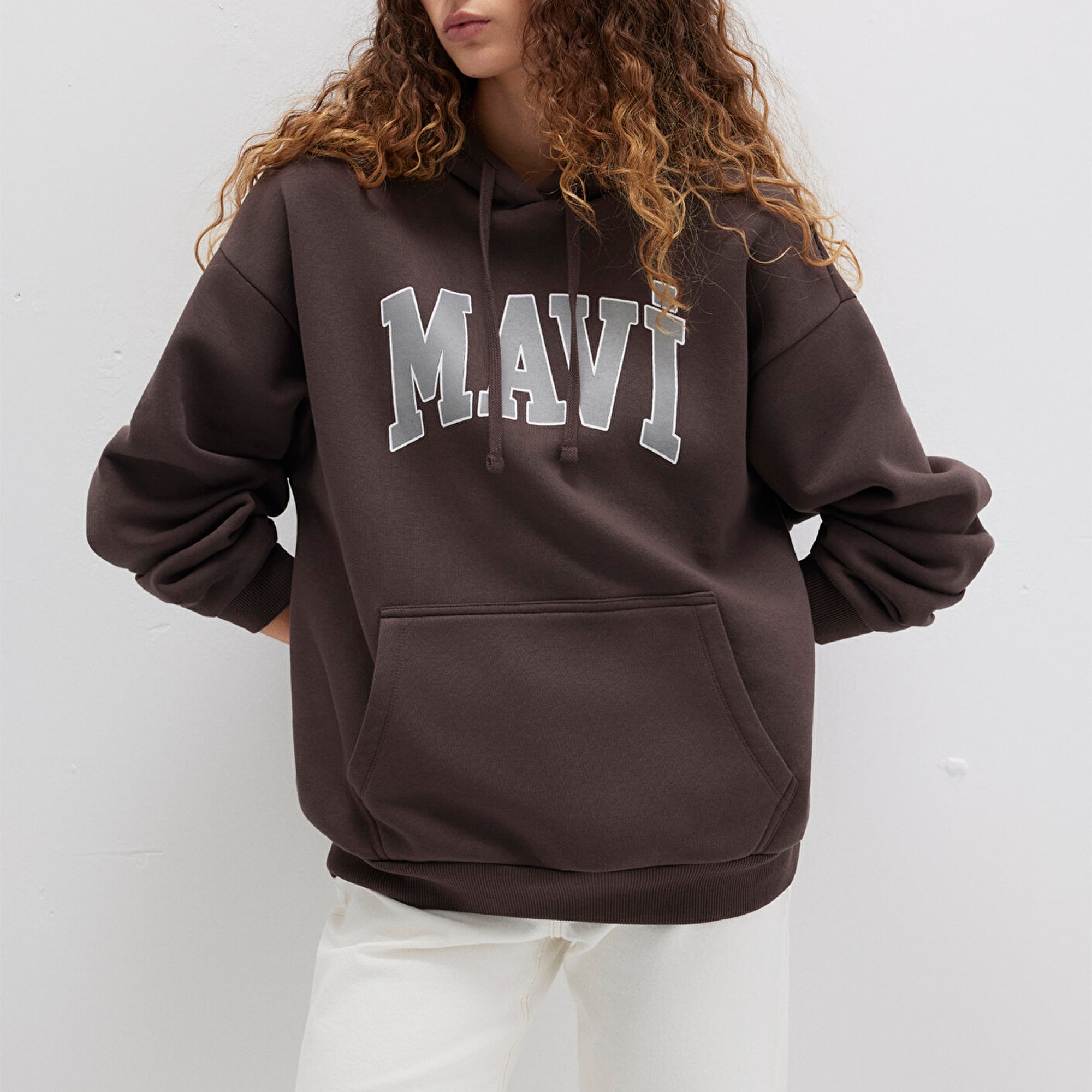 Mavi Mavi Logo Baskılı Kapüşonlu Kahverengi Sweatshirt 1600361-70222